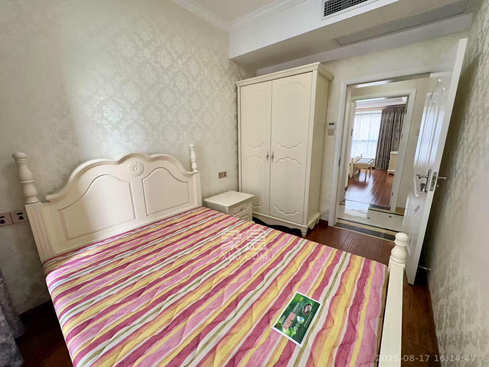 鑫远湘府华城  4室2厅2卫    4500.0元/月 鑫远湘府华城  4室2厅2卫    4500.0元/月室内图