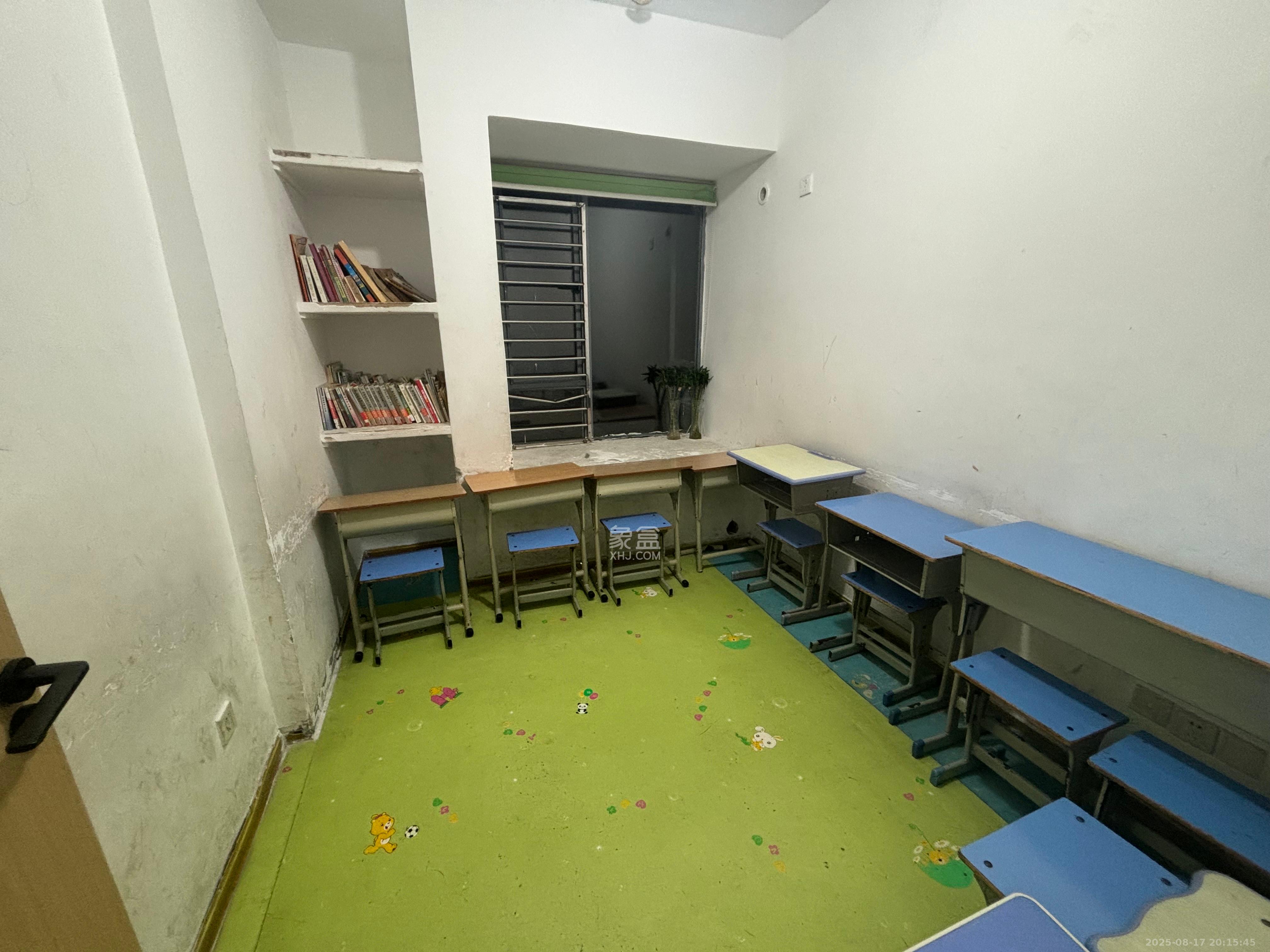 滨江君悦香邸  3室2厅2卫    2200.0元/月室内图