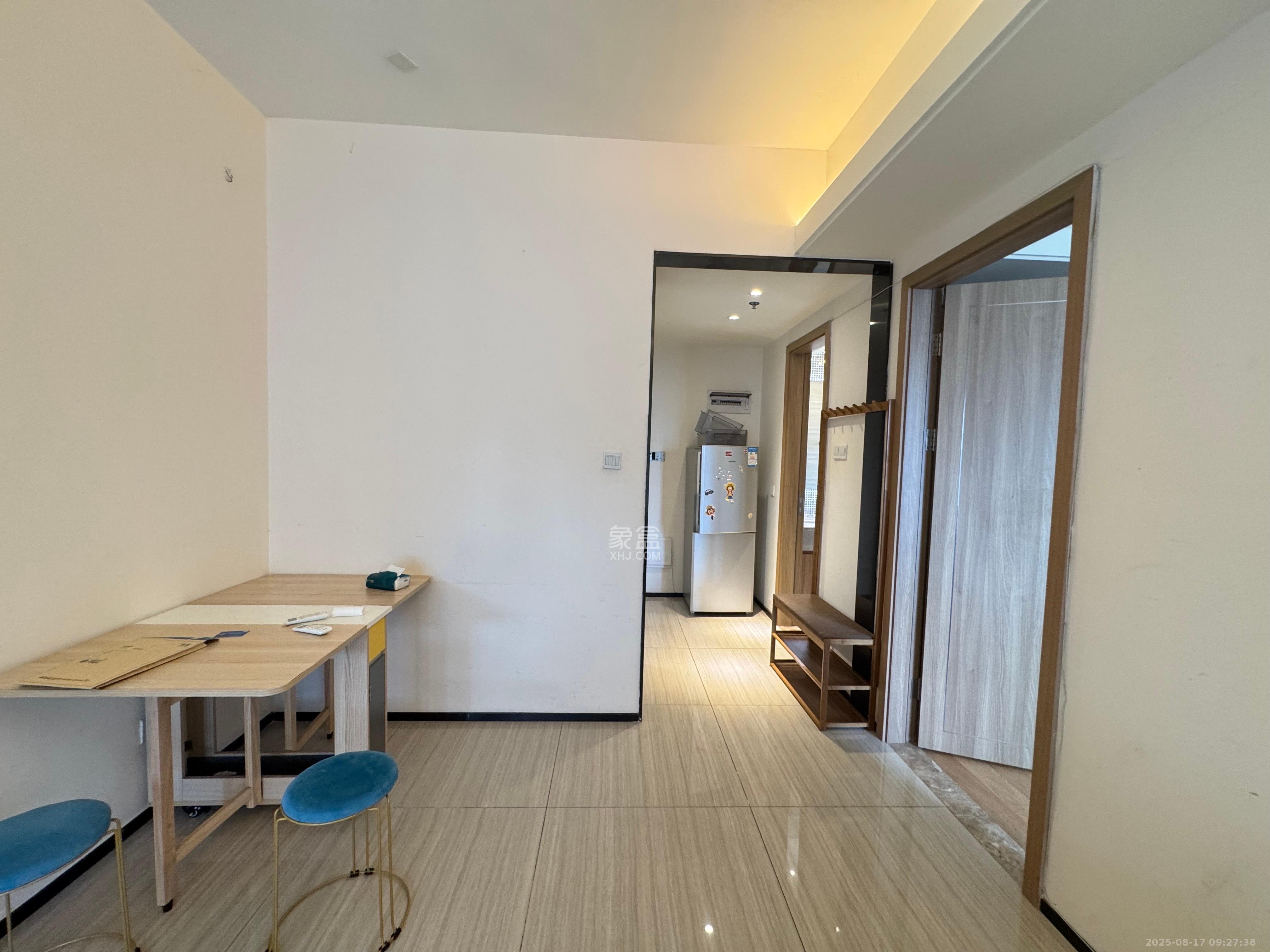 恒大国际广场 1室1厅1卫 1600.0元/月 恒大国际广场 1室1厅1卫 1600.0元/月室内图