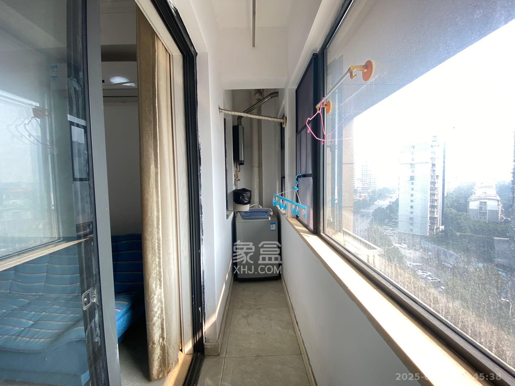 博林云栖  2室2厅1卫    1900.0元/月 博林云栖  2室2厅1卫    1900.0元/月室内图