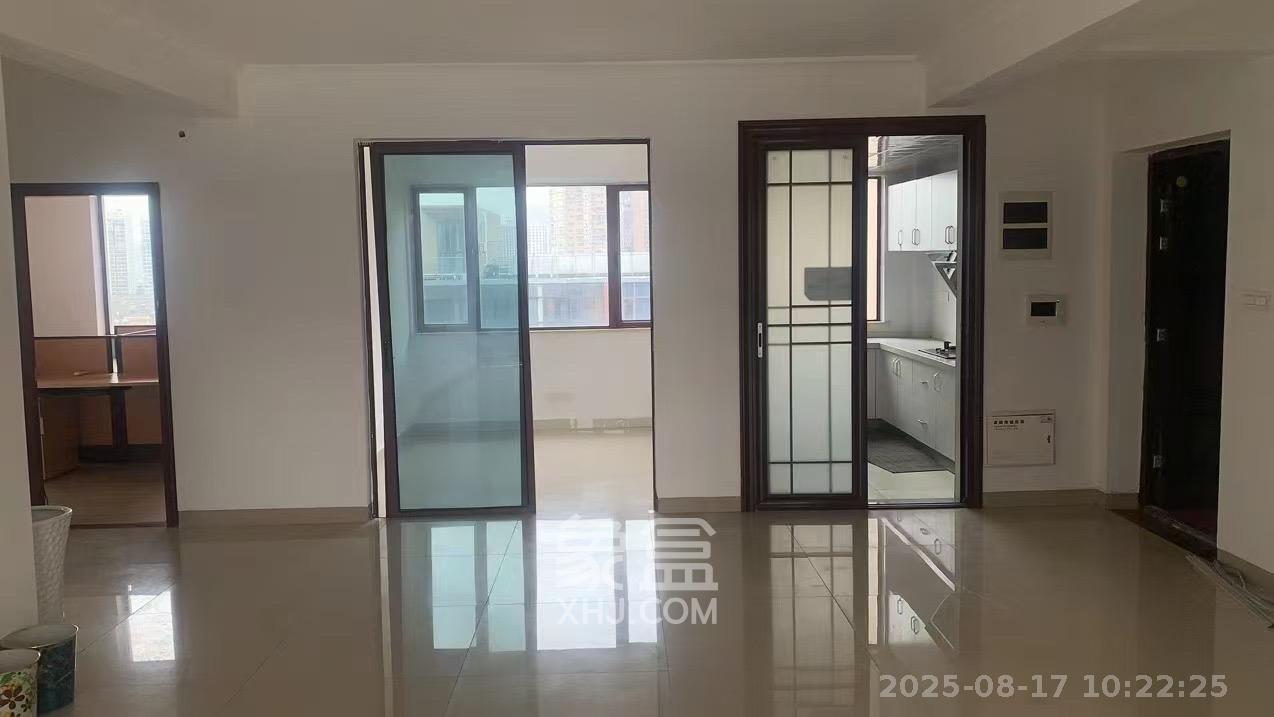 中惠锦堂 4室2厅2卫 4500.0元/月 中惠锦堂 4室2厅2卫 4500.0元/月室内图