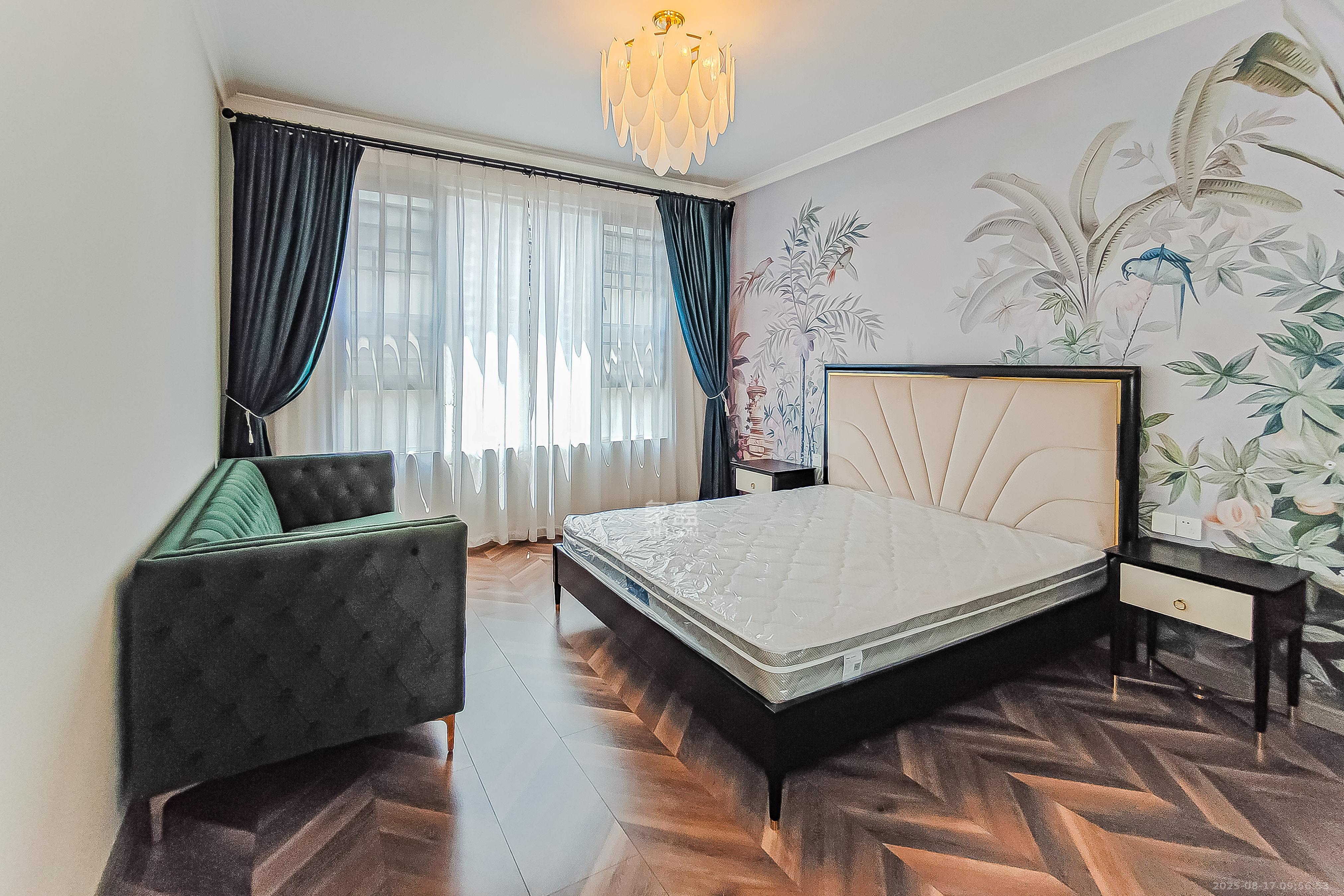 建发央玺(建发泱玺雅苑) 4室2厅2卫 320.0万 建发央玺(建发泱玺雅苑) 4室2厅2卫 320.0万卧室