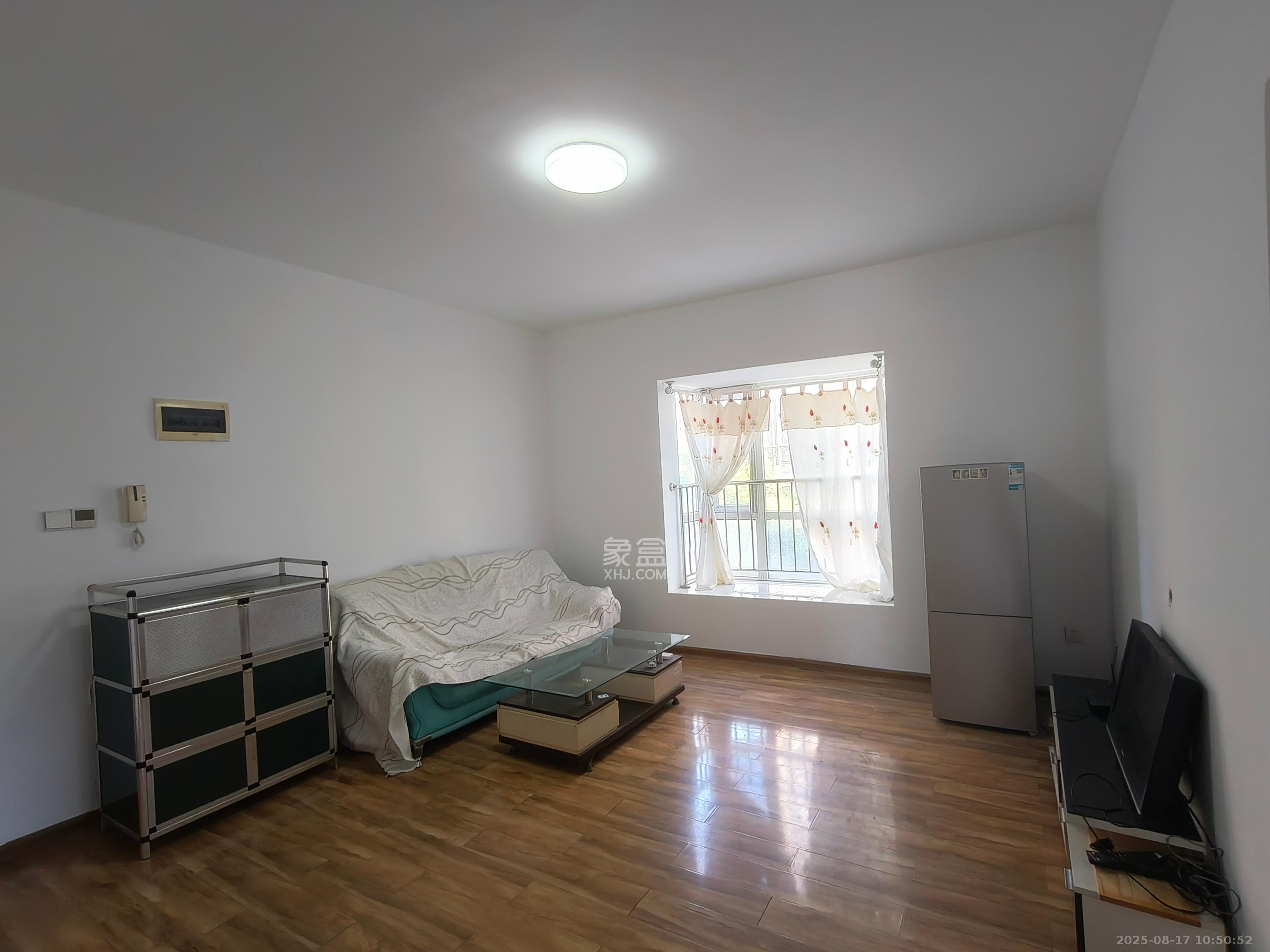 湘瑞嘉园 1室0厅0卫 1600.0元/月 湘瑞嘉园 1室0厅0卫 1600.0元/月室内图