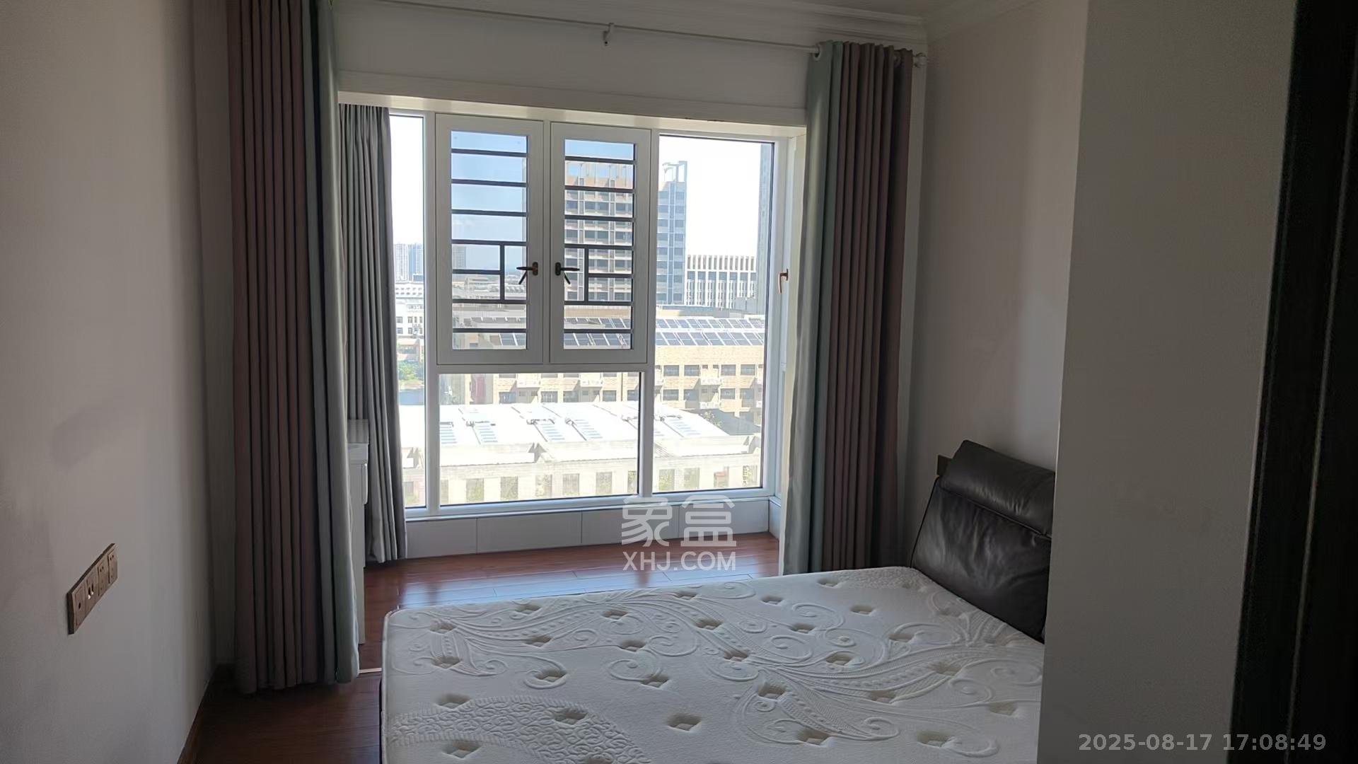 碧桂园星城首府  4室2厅2卫    3500.0元/月室内图