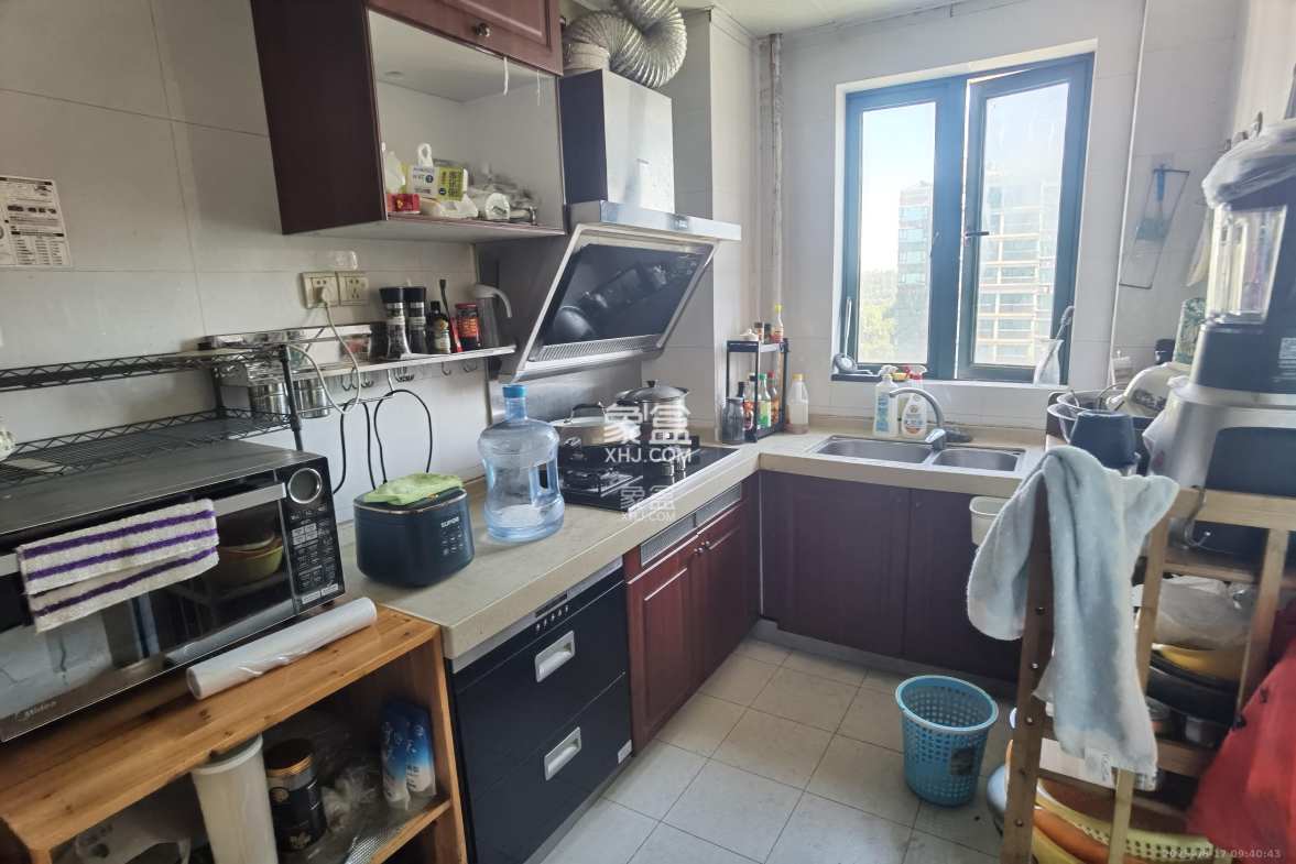 恒大华府  4室2厅2卫    4200.0元/月 恒大华府  4室2厅2卫    4200.0元/月室内图