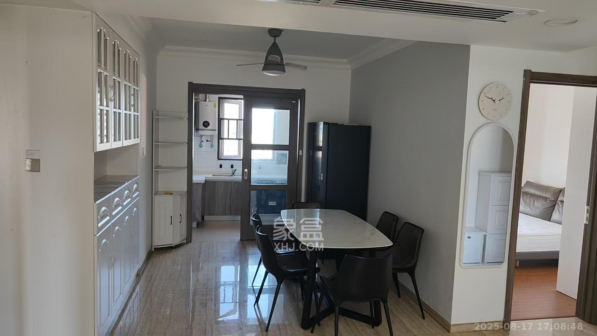 碧桂园星城首府  4室2厅2卫    3500.0元/月室内图