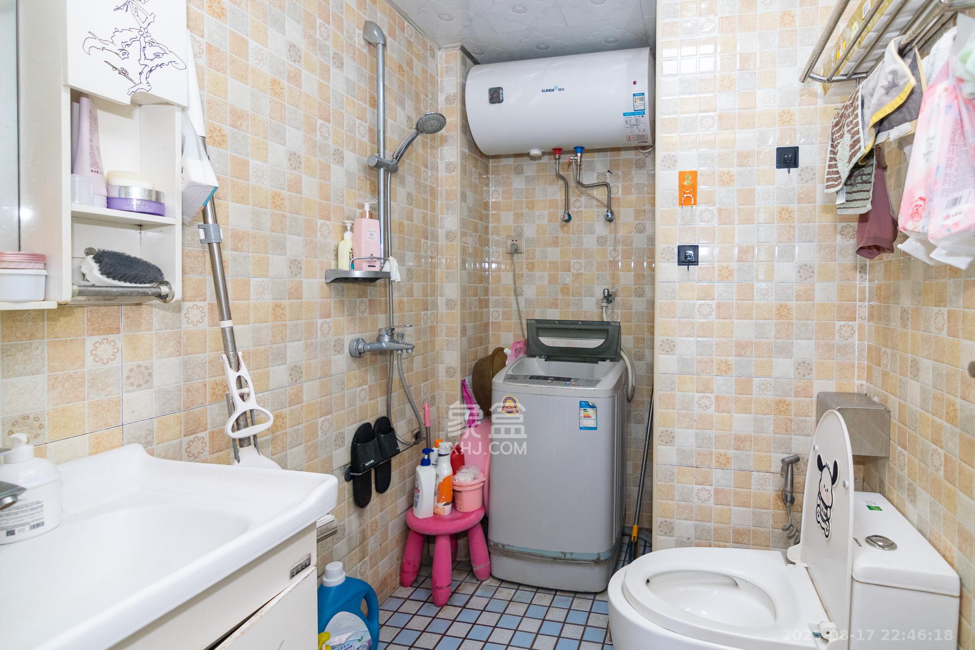 西湖星城公馆  1室1厅1卫    26.0万 西湖星城公馆  1室1厅1卫    26.0万卫生间