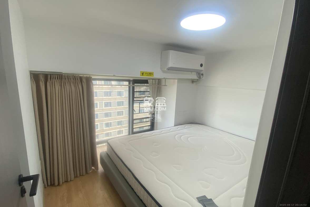 佳兆业云顶都汇 2室1厅1卫 2200.0元/月 佳兆业云顶都汇 2室1厅1卫 2200.0元/月室内图