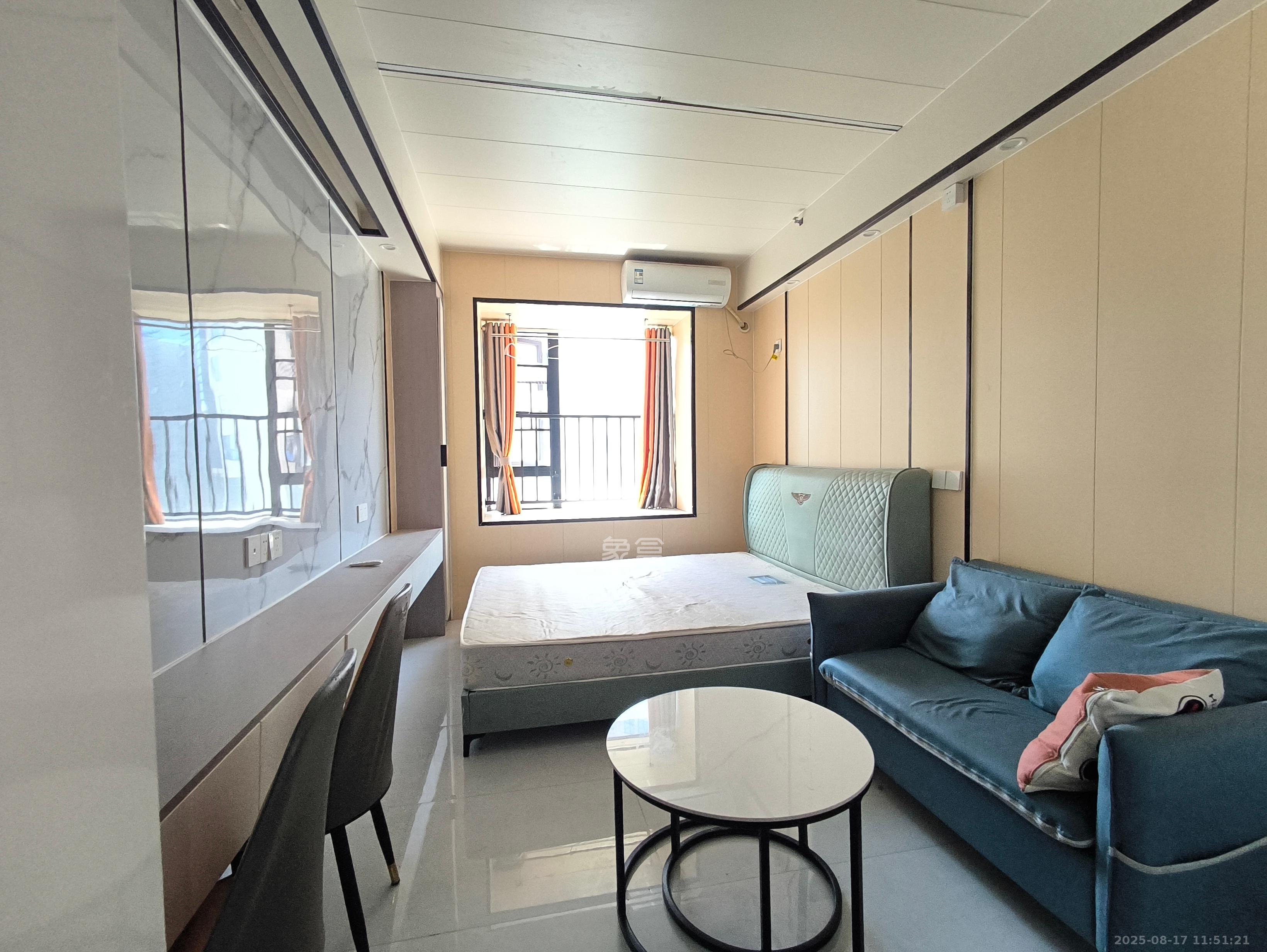 金地中交麓谷香颂(金地中交雅苑) 1室1厅1卫 1400.0元/月 金地中交麓谷香颂(金地中交雅苑) 1室1厅1卫 1400.0元/月室内图