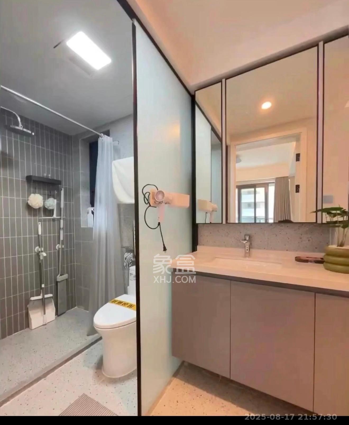 龙吉湾小区(龙瑞尚苑) 2室2厅1卫 1600.0元/月 龙吉湾小区(龙瑞尚苑) 2室2厅1卫 1600.0元/月室内图