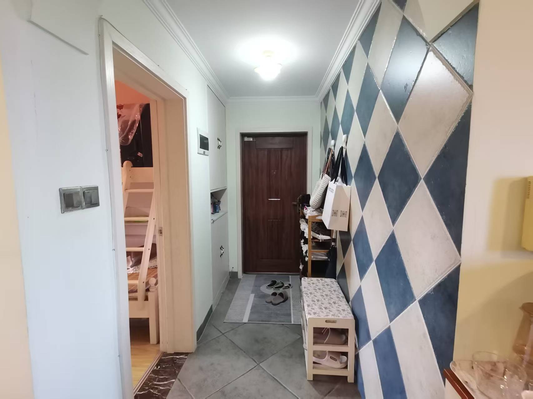 海韵天城  3室2厅1卫    56.8万 海韵天城  3室2厅1卫    56.8万室内图