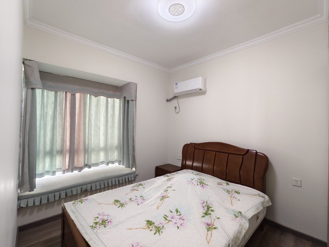 湘银二期世纪花园 3室2厅2卫 60.00万 湘银二期世纪花园 3室2厅2卫 60.00万室内图