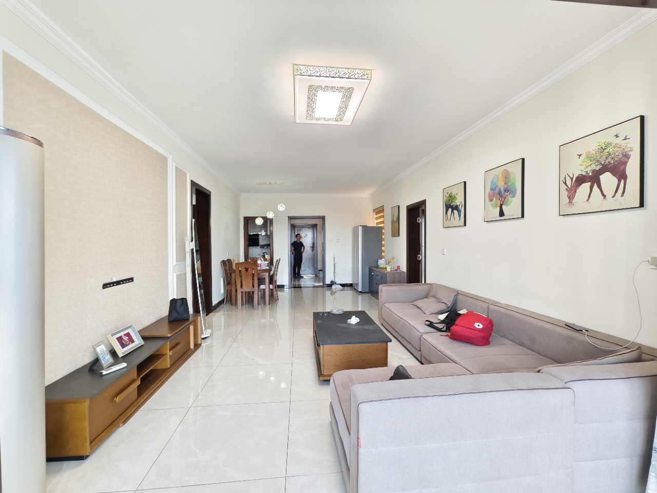 湘银二期世纪花园 3室2厅2卫 60.00万 湘银二期世纪花园 3室2厅2卫 60.00万室内图