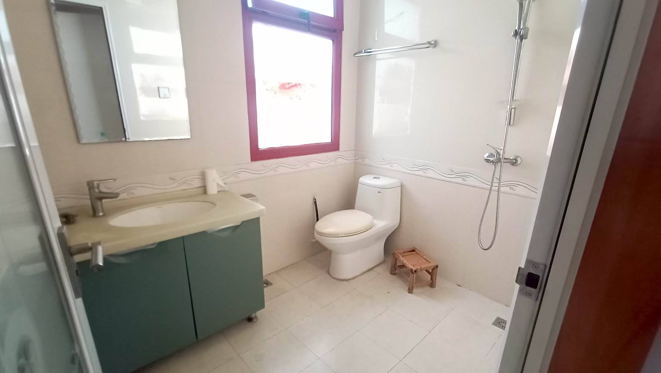 地税新村 4室2厅2卫 75.0万 地税新村 4室2厅2卫 75.0万室内图