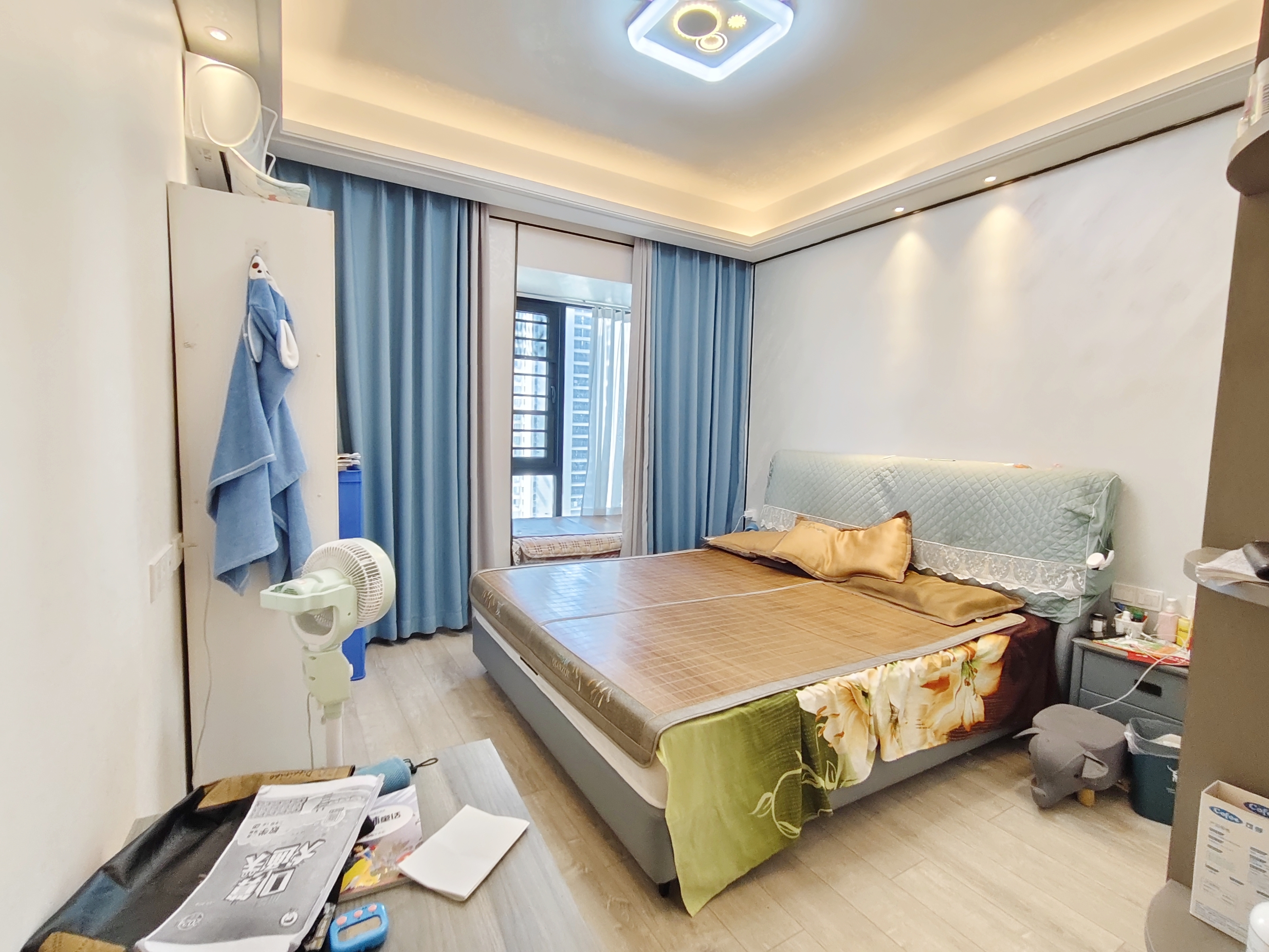 荣盛华府 4室2厅2卫 84.0万 荣盛华府 4室2厅2卫 84.0万室内图