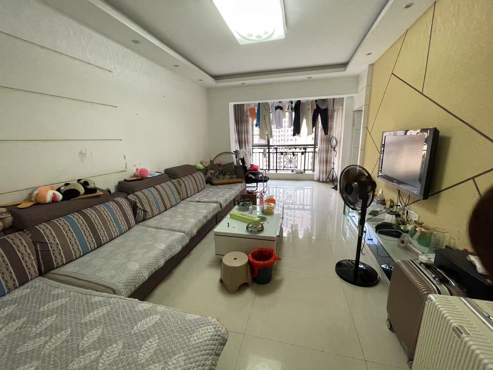 凯旋名门人民中路1006号 3室2厅1卫 52.8万 凯旋名门人民中路1006号 3室2厅1卫 52.8万室内图