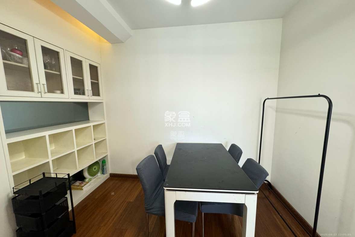 芒果天地(芒果雅苑) 2室2厅1卫 2500.00元/月 芒果天地(芒果雅苑) 2室2厅1卫 2500.00元/月室内图