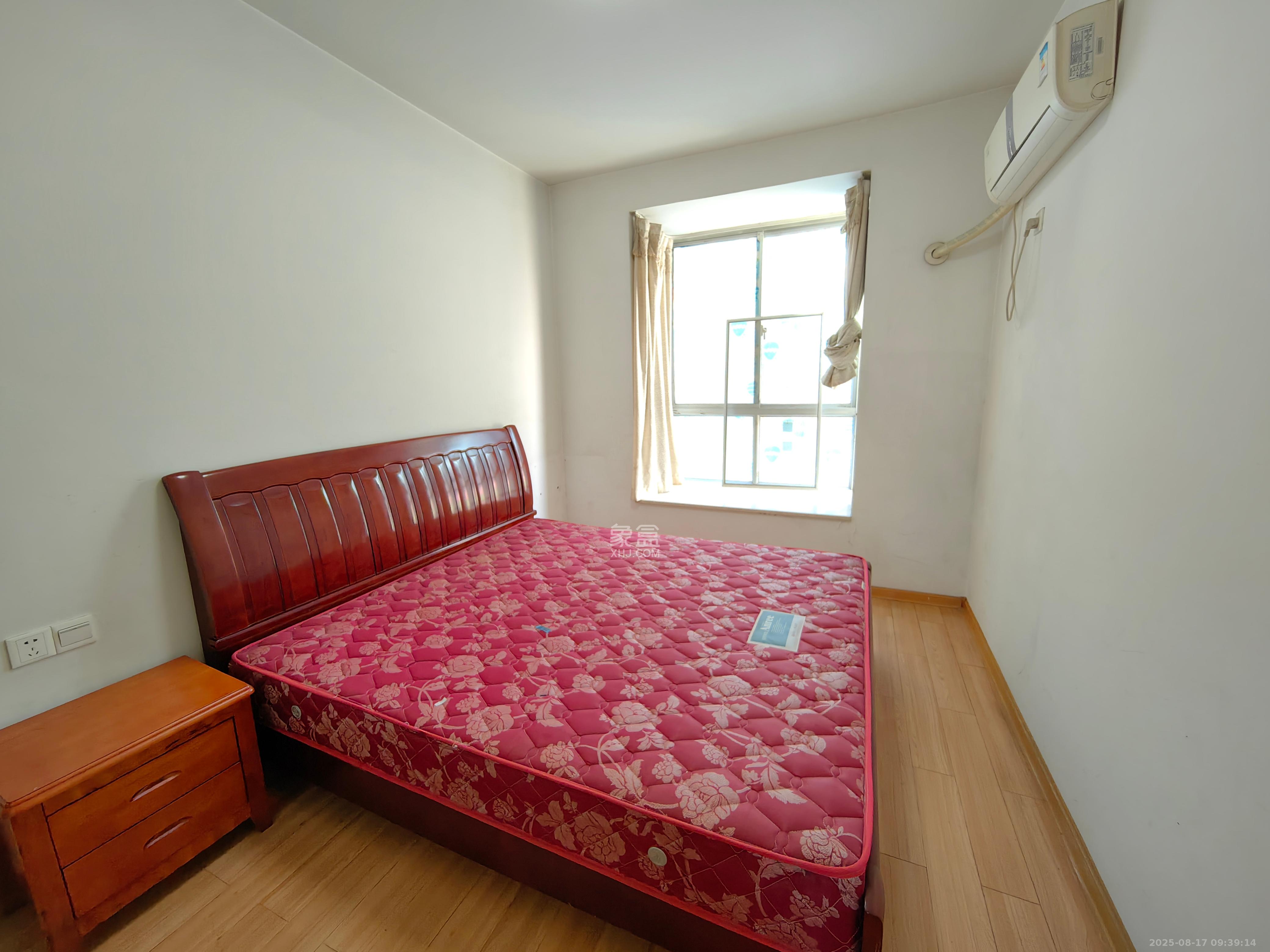 湘楚家园 2室2厅1卫 1000.0元/月 湘楚家园 2室2厅1卫 1000.0元/月室内图