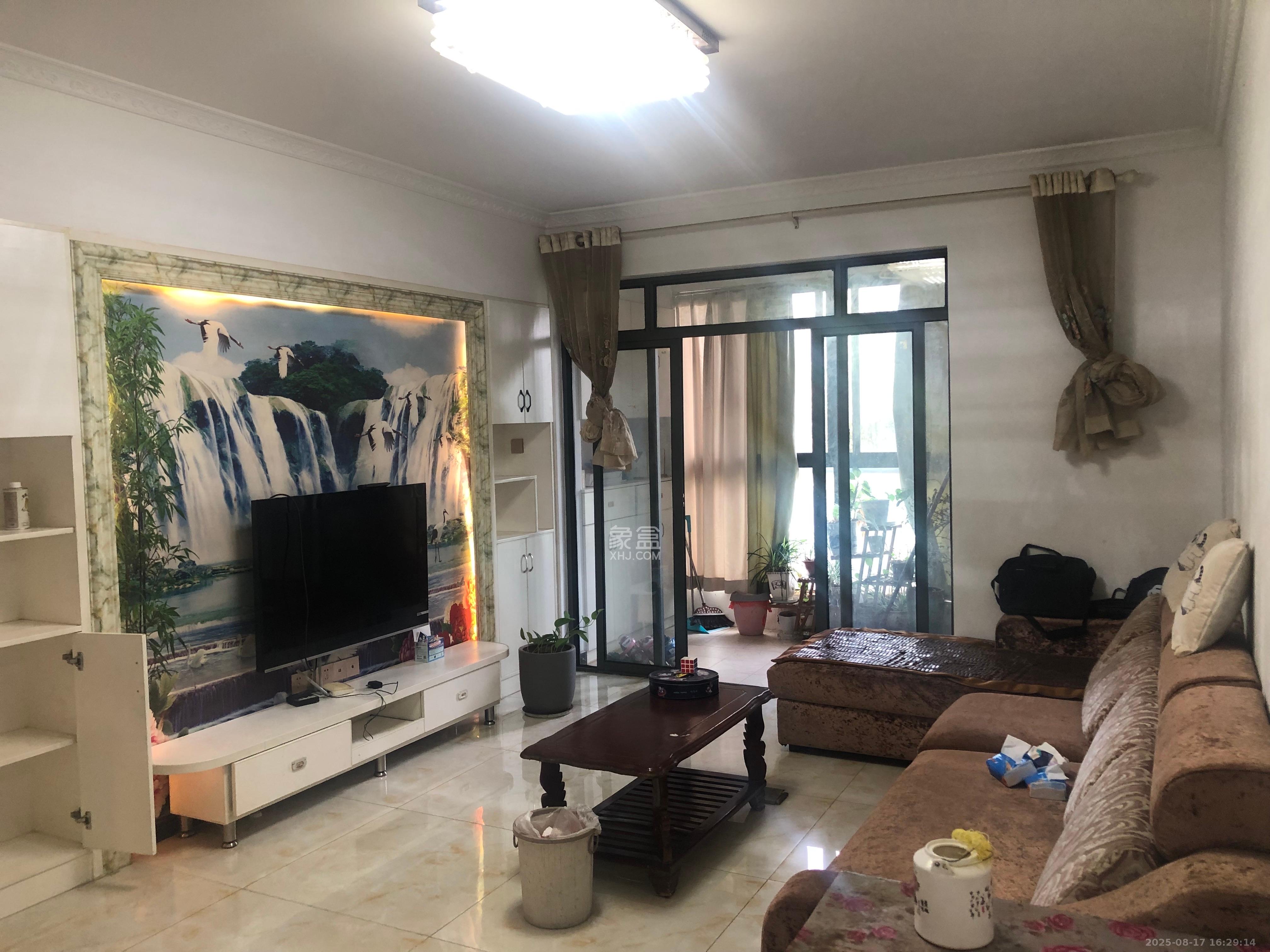 新华都万家城 3室2厅2卫 2000.0元/月 新华都万家城 3室2厅2卫 2000.0元/月室内图