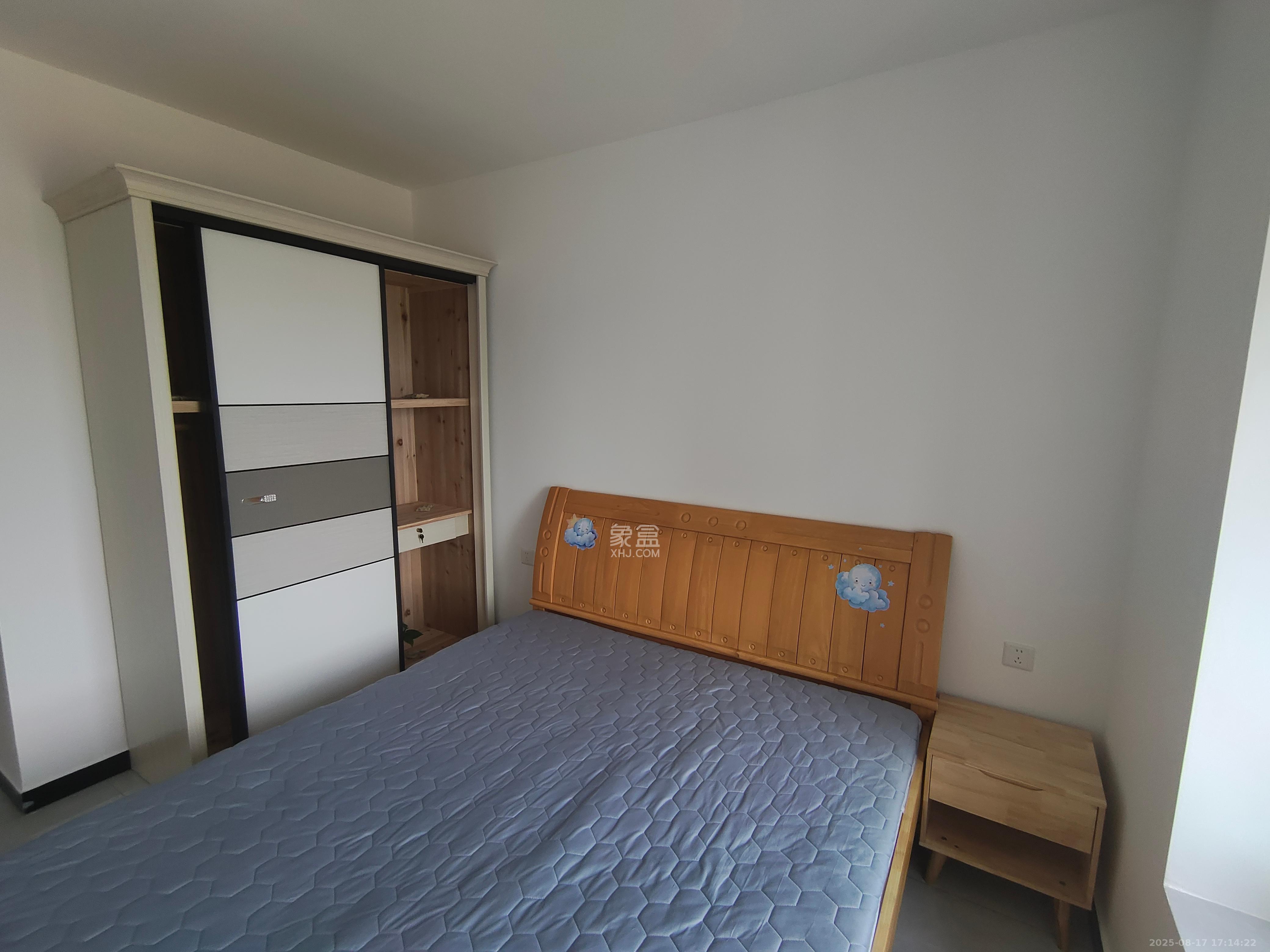 望达智造小镇望云湖  3室2厅1卫    2300.0元/月 望达智造小镇望云湖  3室2厅1卫    2300.0元/月室内图