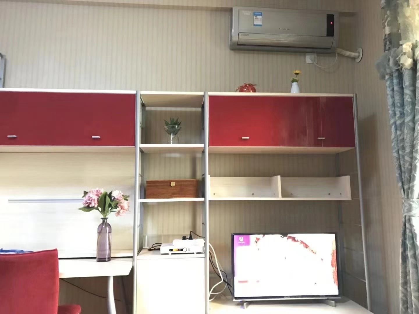 蓝色港湾  1室1厅1卫   1000.00元/月室内图