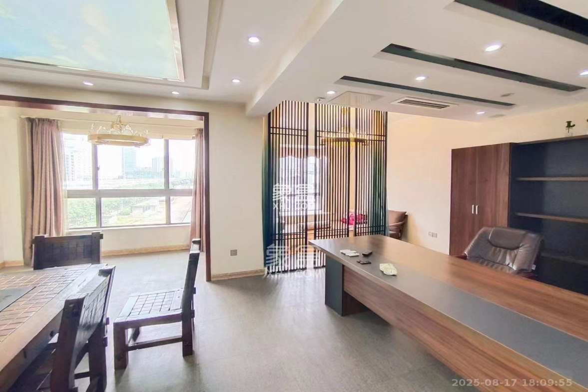 华晨国际公馆  3室2厅2卫    8000.0元/月 华晨国际公馆  3室2厅2卫    8000.0元/月室内图