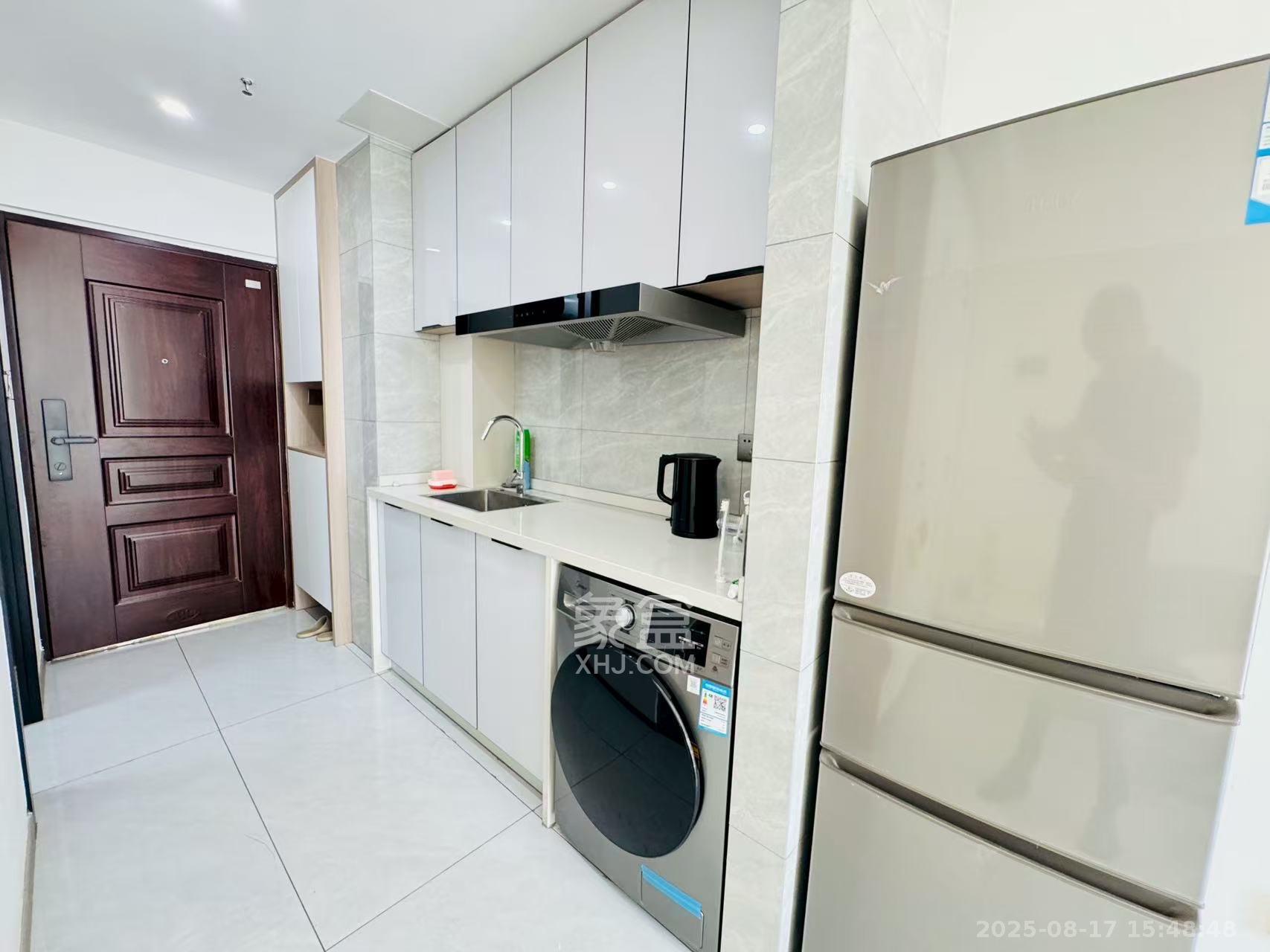 万润时光里 1室0厅0卫 2000.0元/月 万润时光里 1室0厅0卫 2000.0元/月室内图