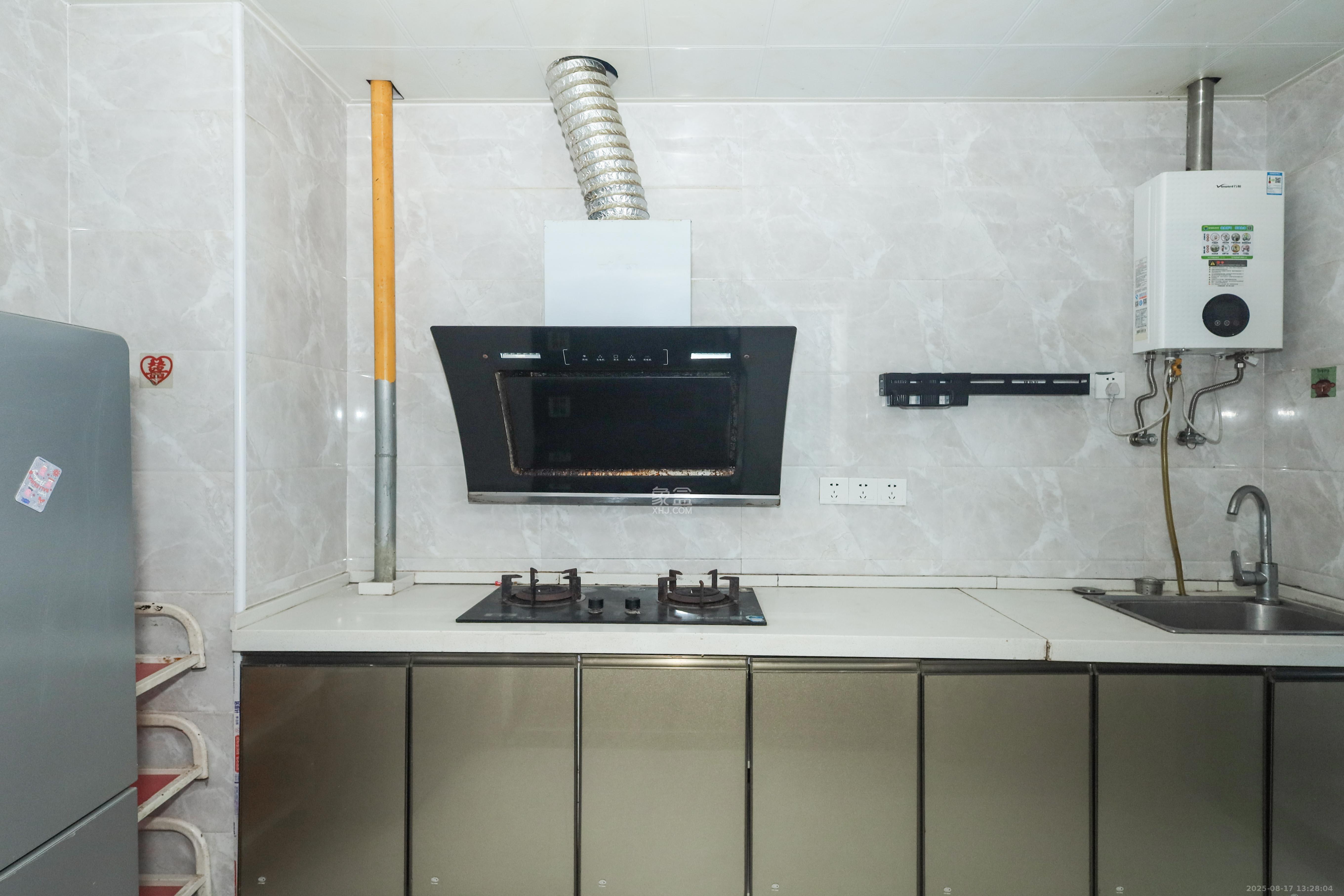 梅溪湖合能璞丽  3室2厅2卫    99.0万 梅溪湖合能璞丽  3室2厅2卫    99.0万厨房