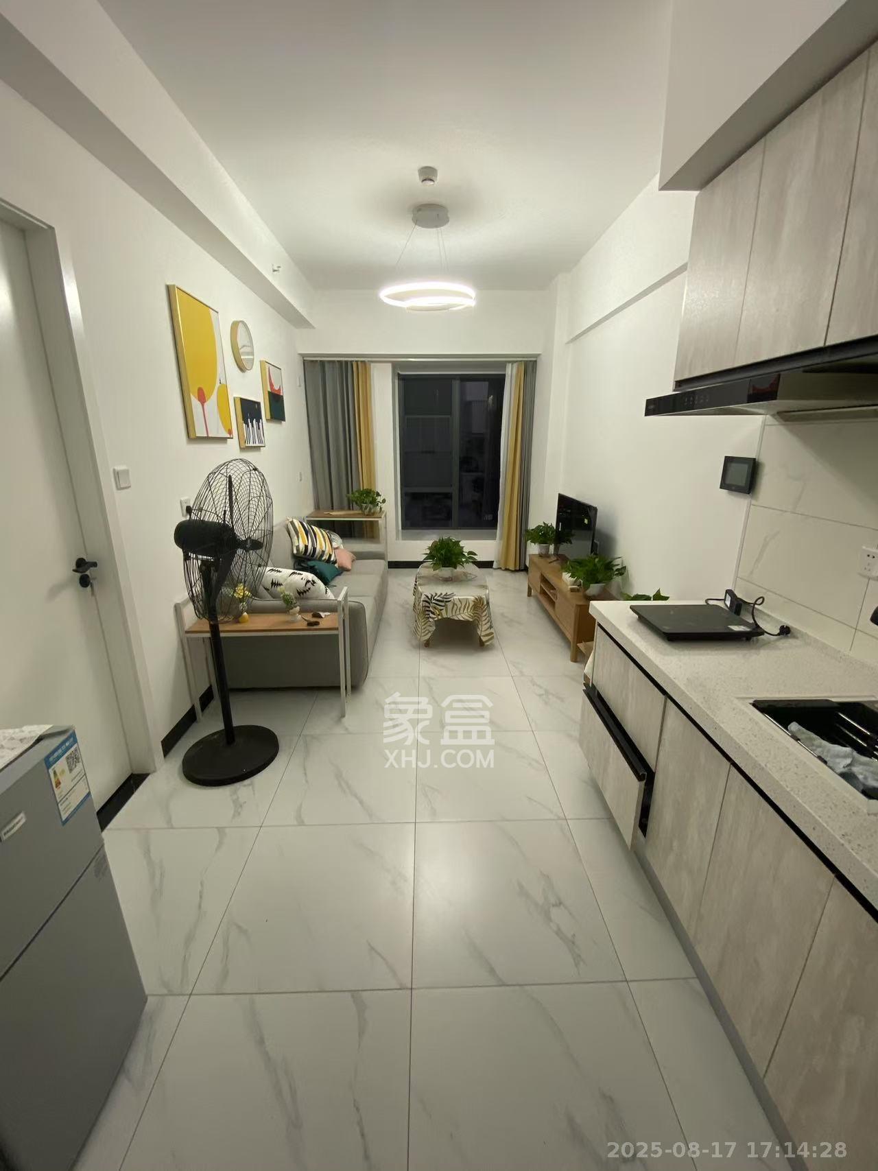 复地星光天地  1室0厅0卫    2400.0元/月室内图