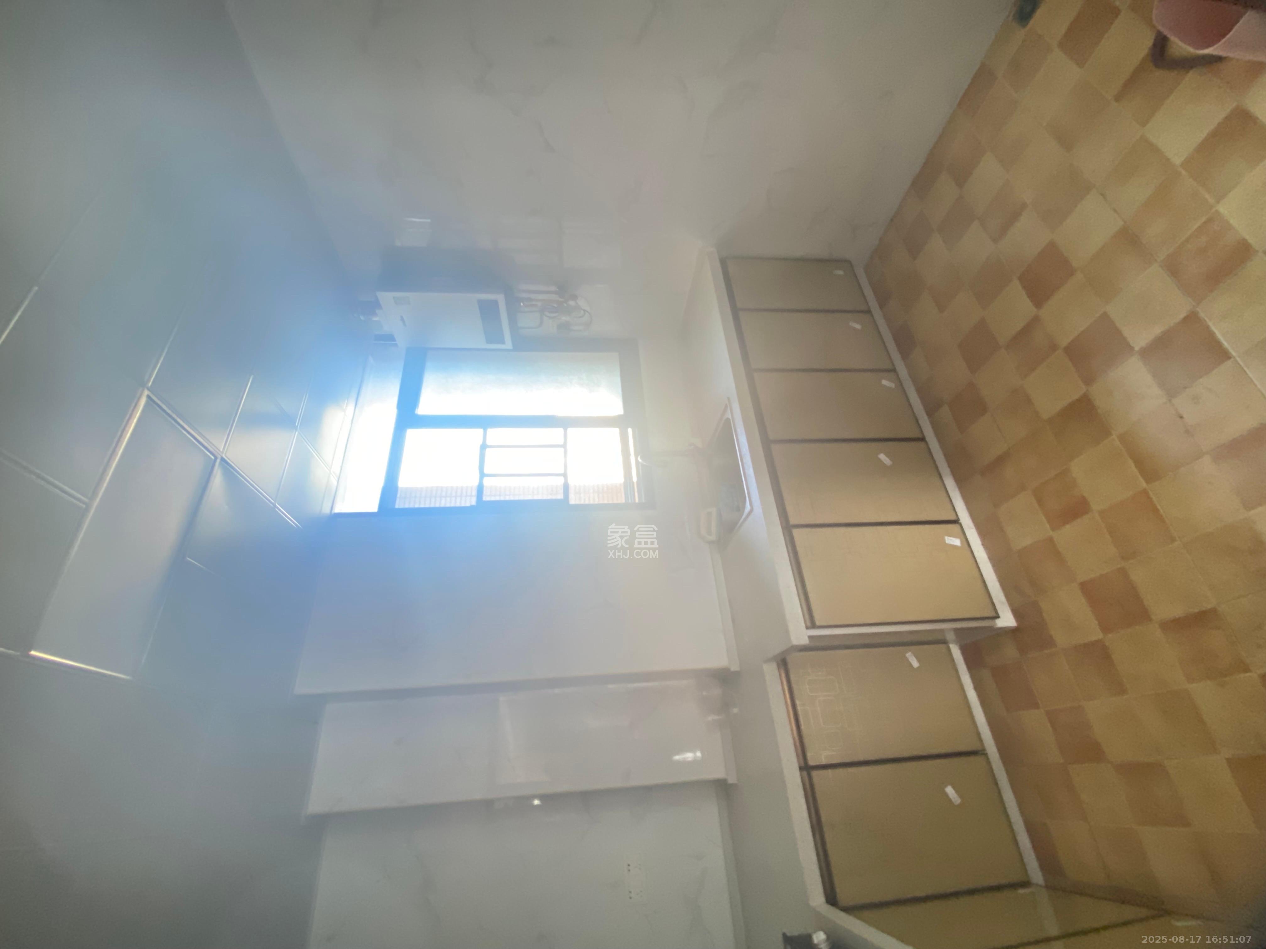 极目楚天  4室2厅2卫    2800.0元/月室内图