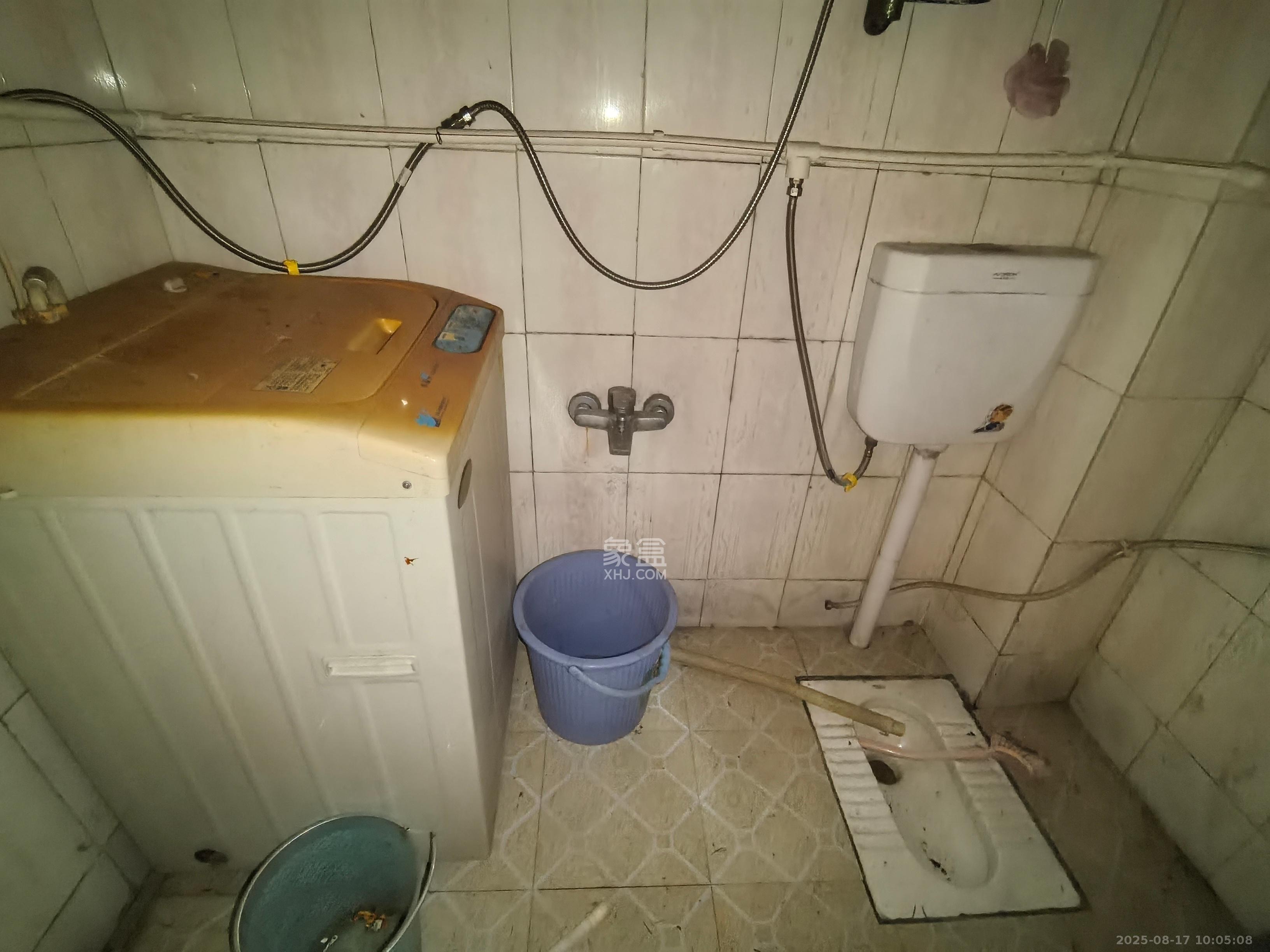 天心物业 1室1厅1卫 1500.0元/月 天心物业 1室1厅1卫 1500.0元/月室内图