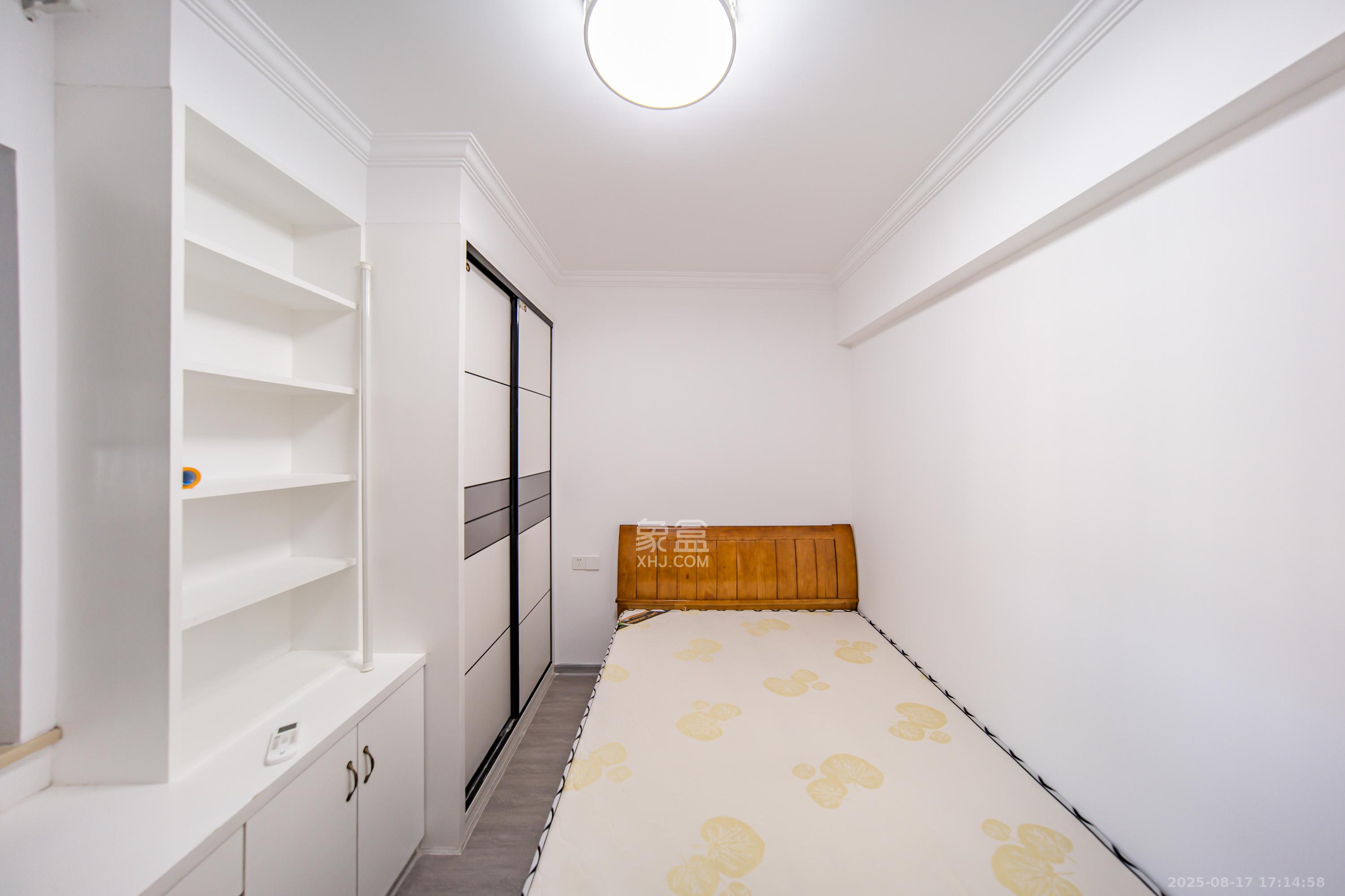 湘熙水郡(观澜海赋家园)  3室2厅2卫    133.0万 湘熙水郡(观澜海赋家园)  3室2厅2卫    133.0万卧室