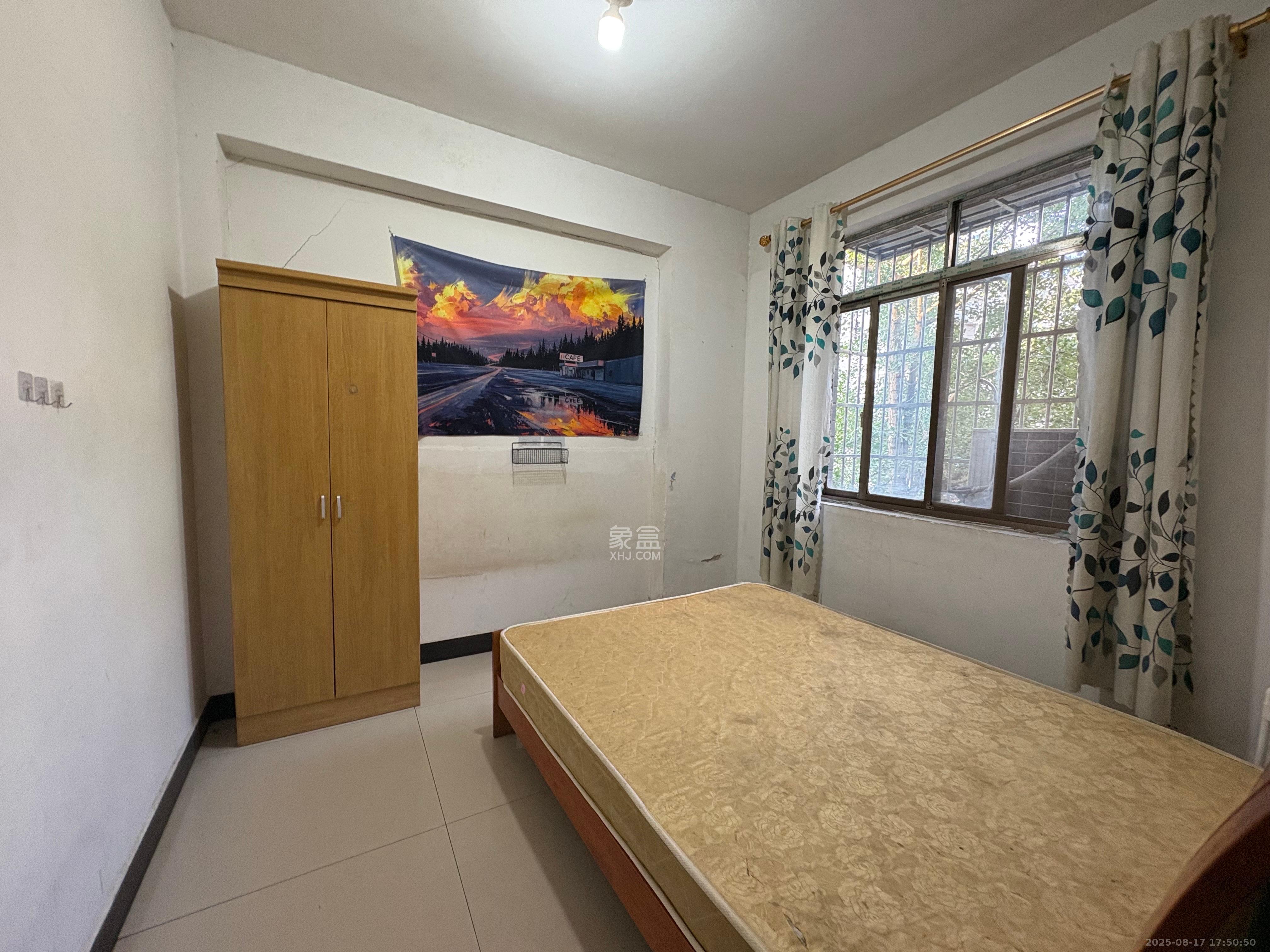 兴联母山小区 2室1厅1卫 1200.0元/月 兴联母山小区 2室1厅1卫 1200.0元/月室内图