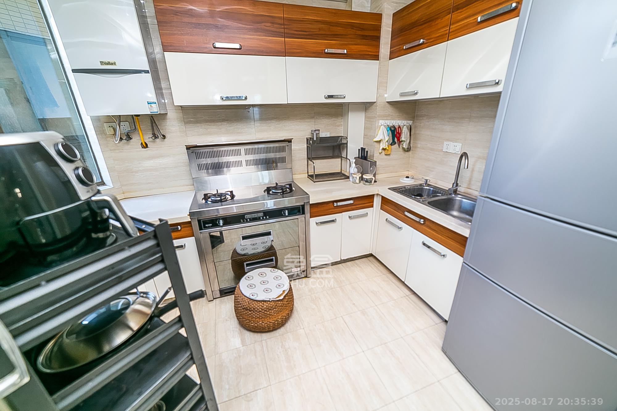 金域南外滩（望江佳园）  4室2厅2卫    210.0万其他