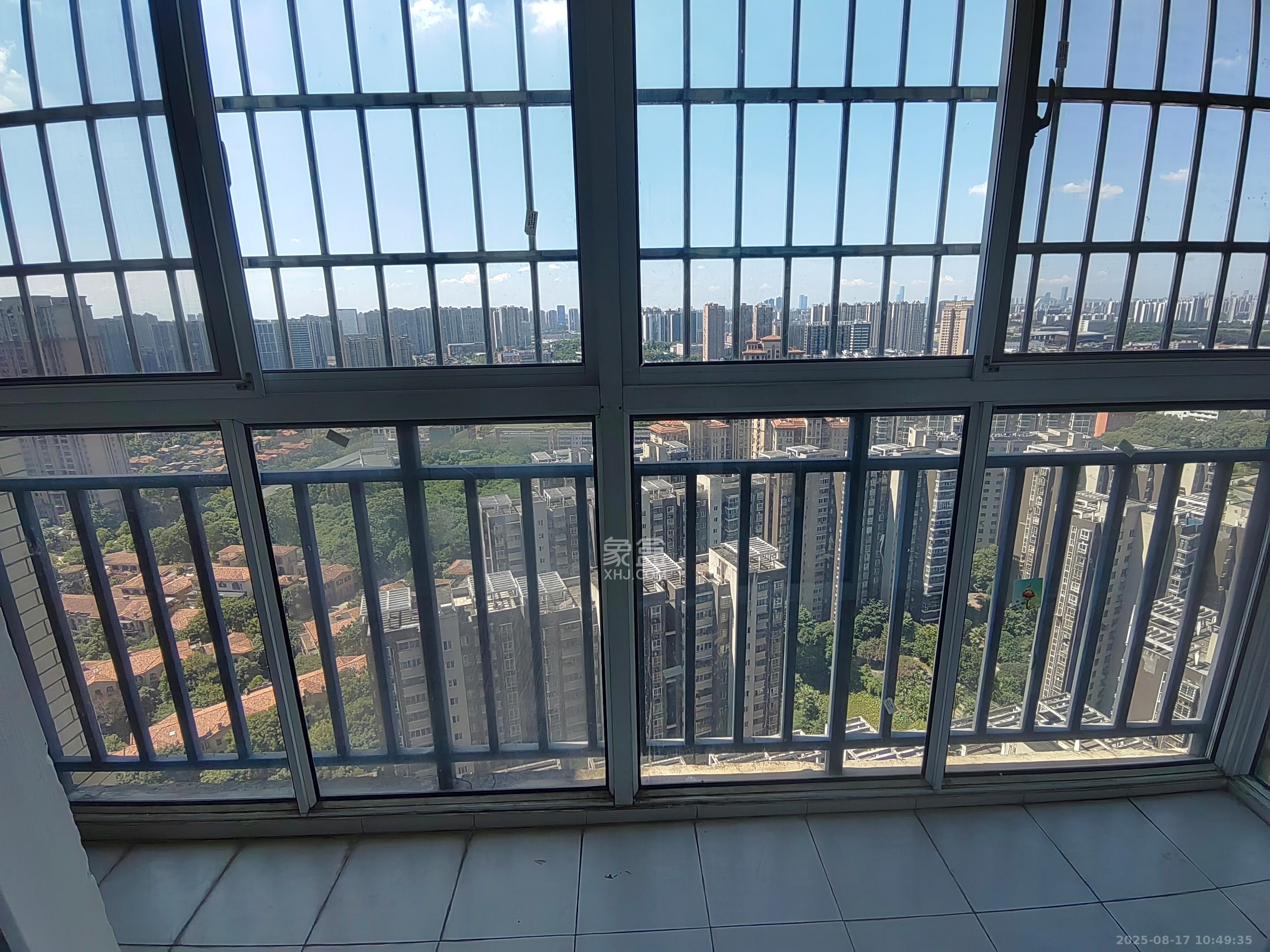 世景华庭  1室1厅1卫   1100.00元/月室内图