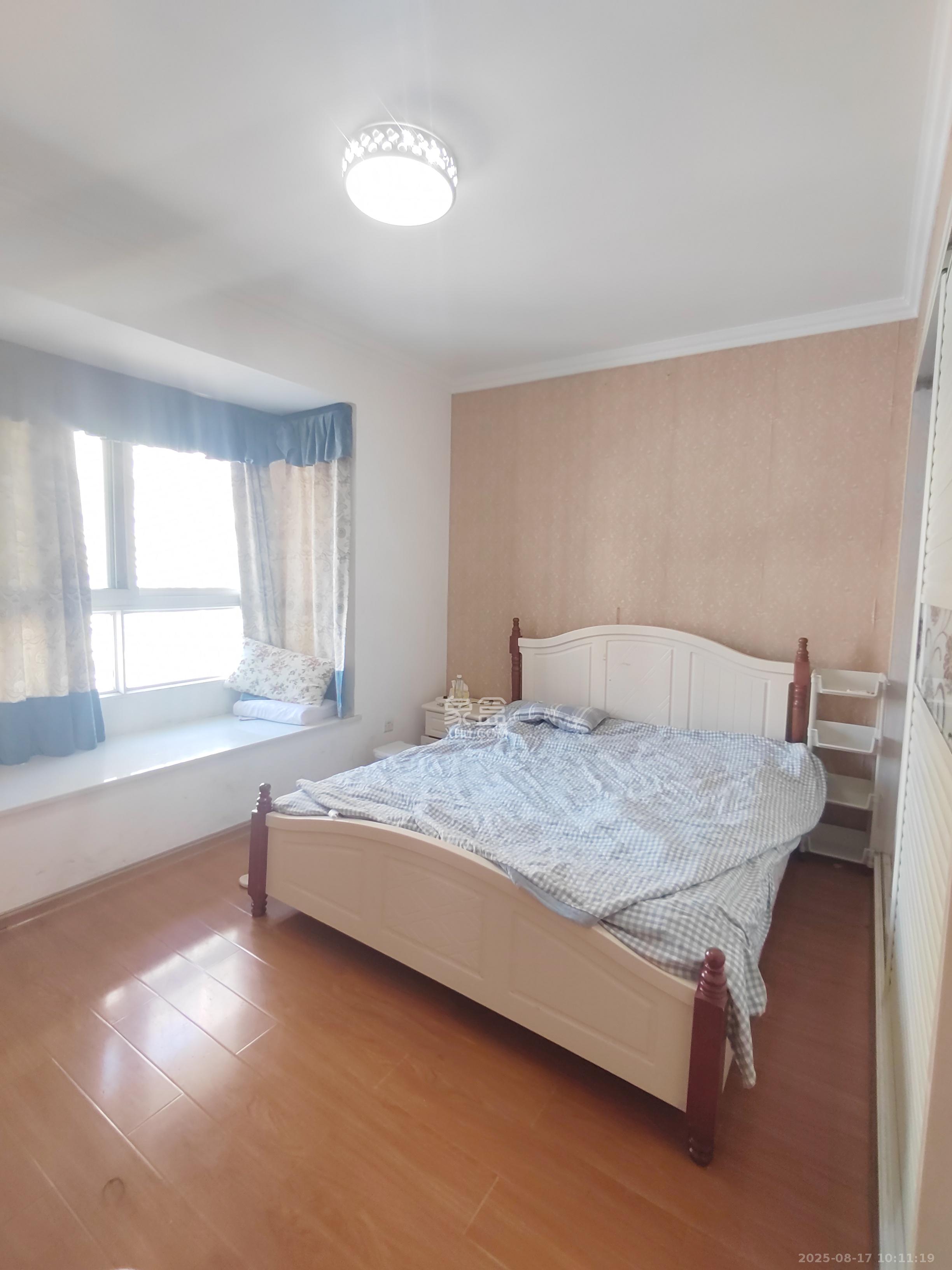 申奥美域  3室2厅1卫   2200.00元/月室内图