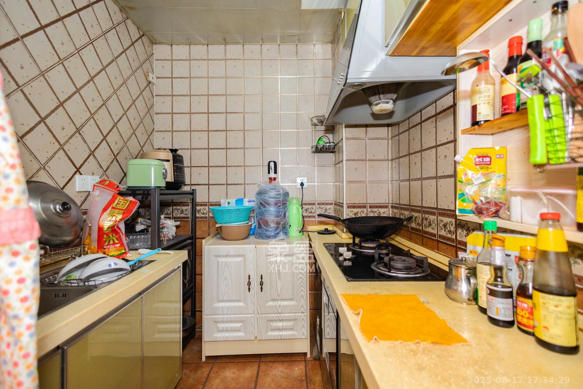 锦璨家园 2室2厅1卫 45.0万 锦璨家园 2室2厅1卫 45.0万厨房