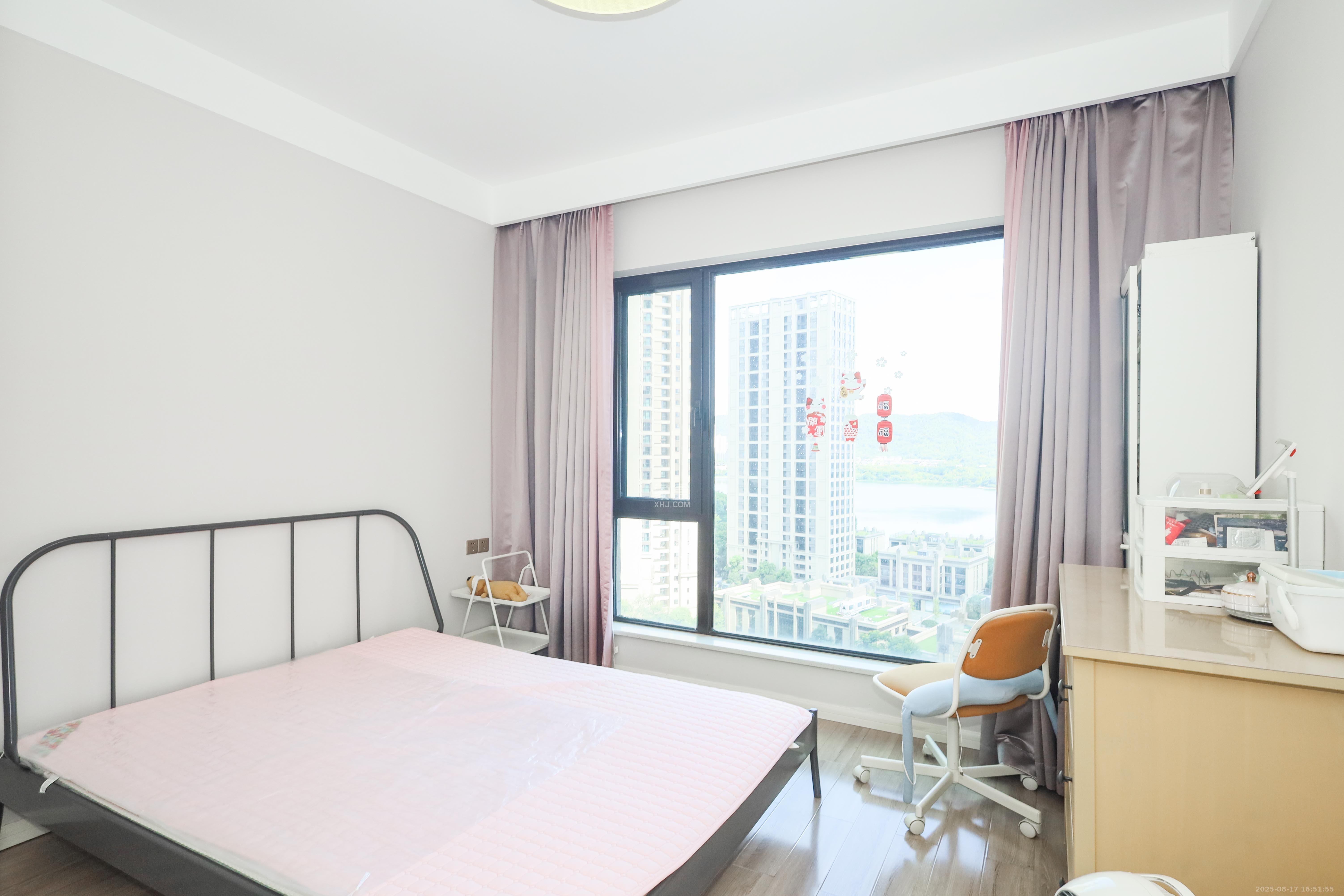 晟通牡丹舸 3室2厅2卫 298.0万 晟通牡丹舸 3室2厅2卫 298.0万卧室