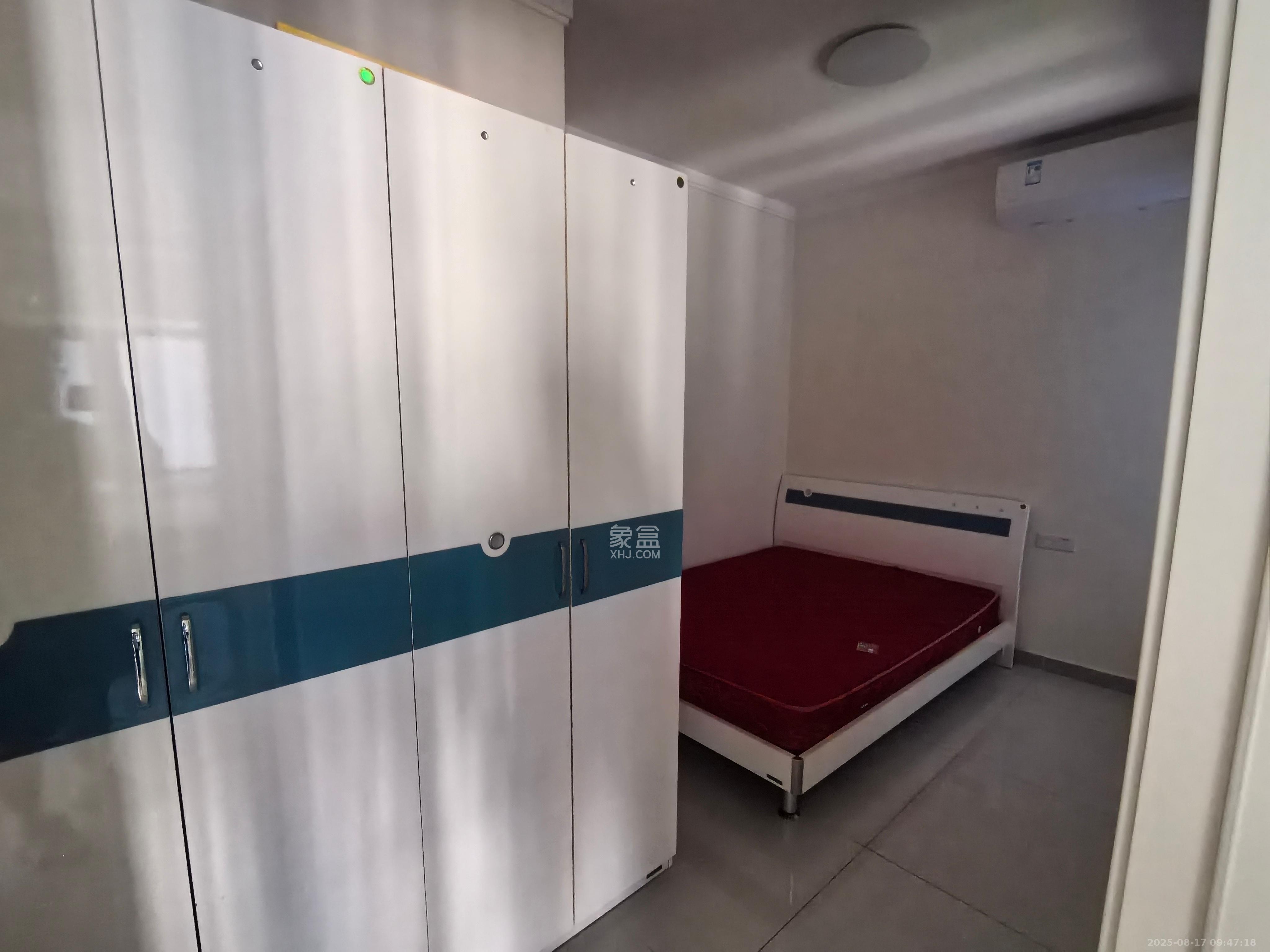 恒大揽湖苑(恒大林溪郡)  3室2厅2卫    1600.0元/月 恒大揽湖苑(恒大林溪郡)  3室2厅2卫    1600.0元/月室内图