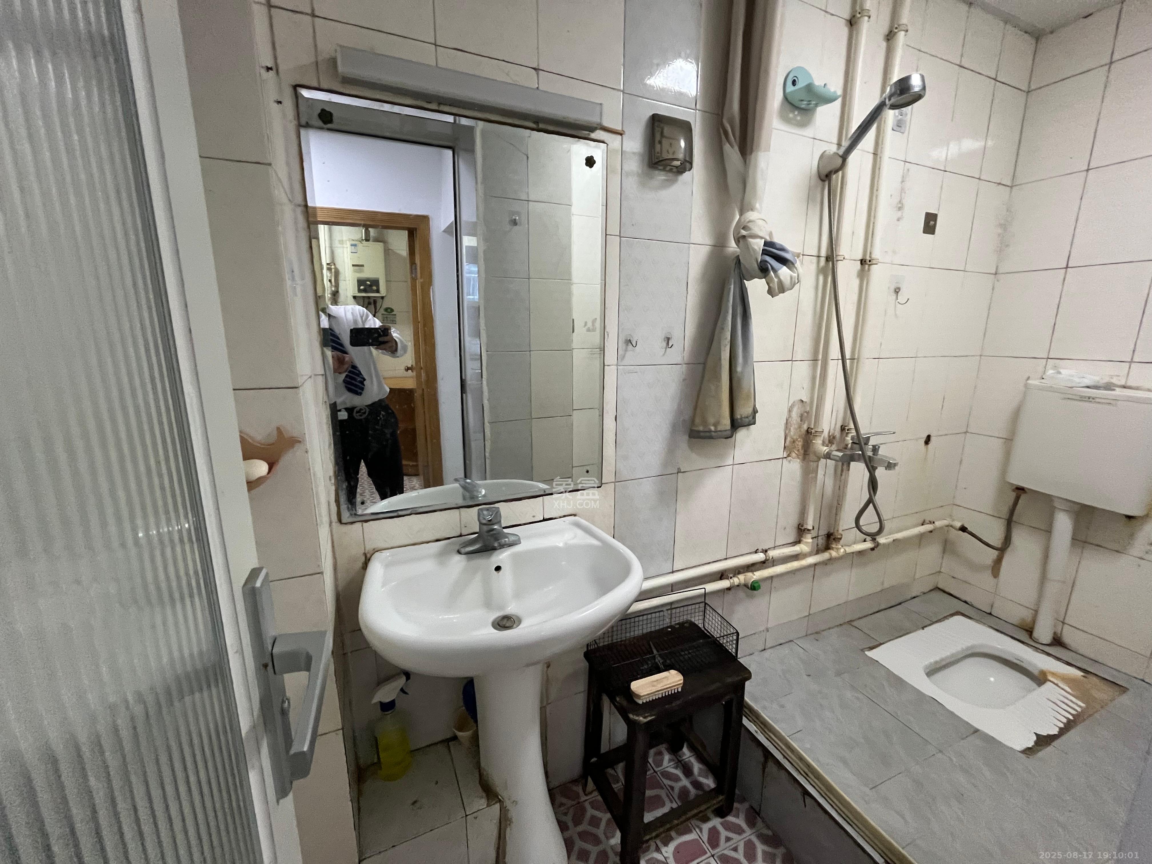 金科园  3室1厅1卫    1800.0元/月 金科园  3室1厅1卫    1800.0元/月室内图