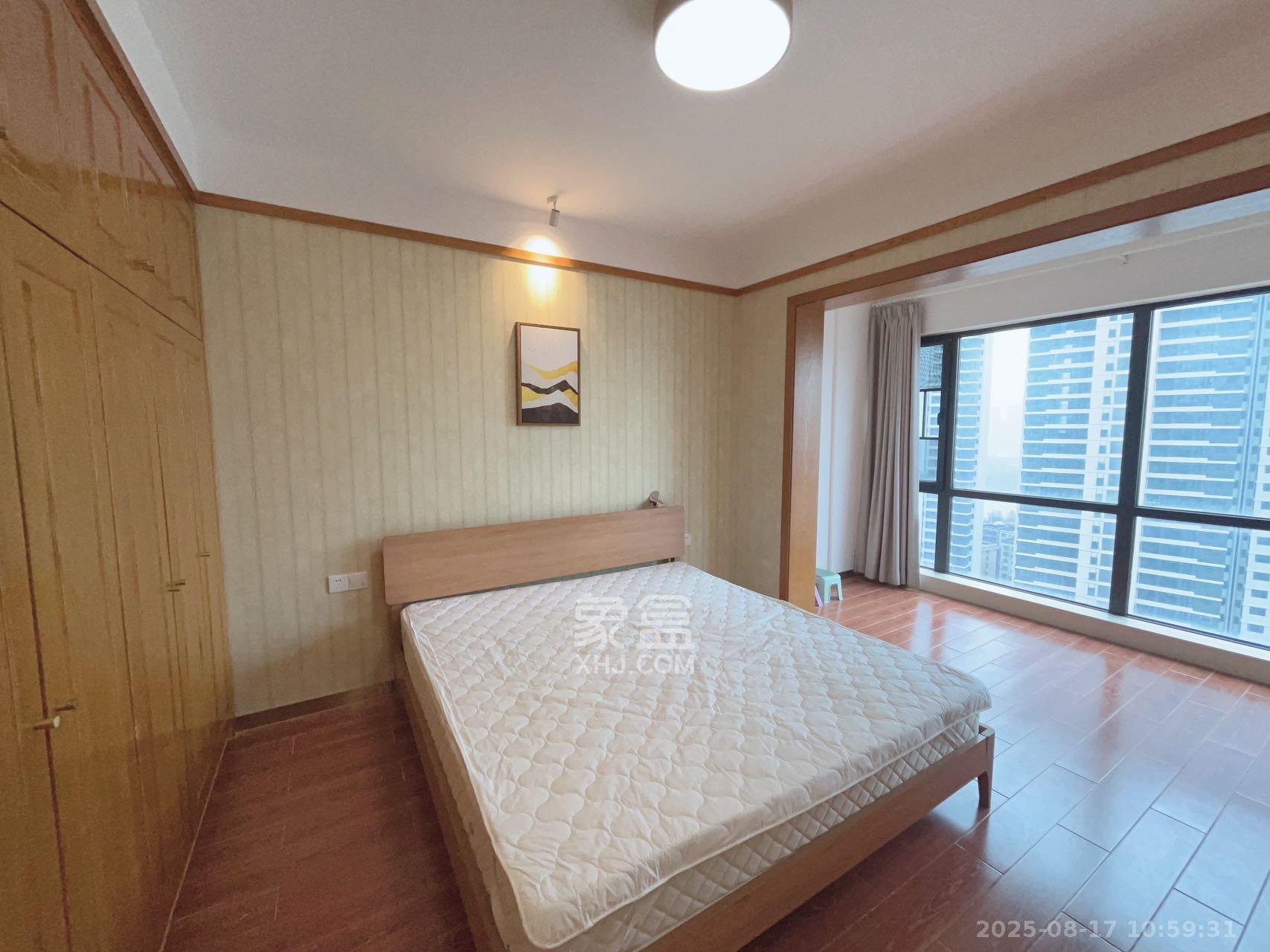保利西海岸B区  2室1厅1卫   3500.00元/月室内图