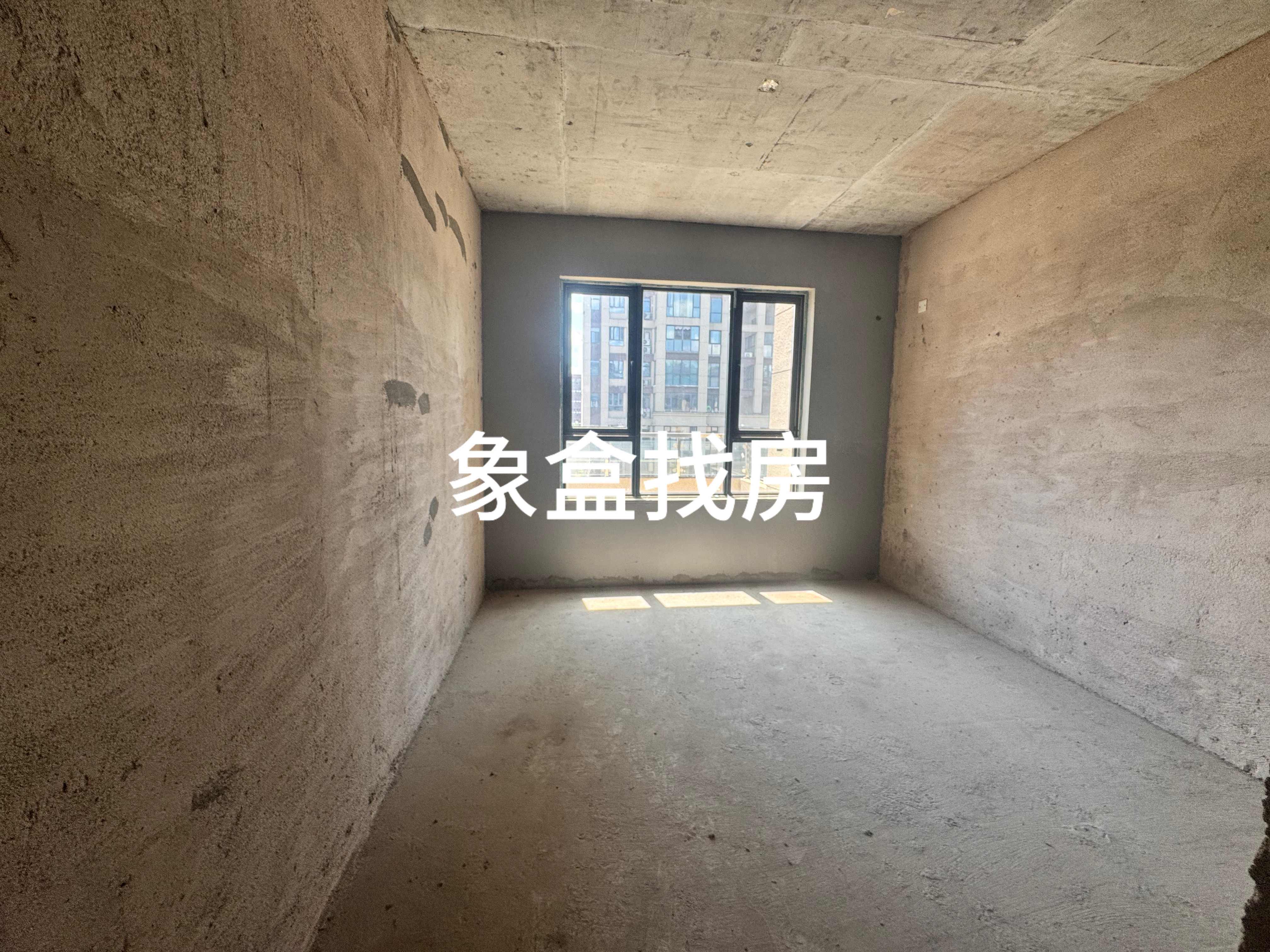 昊天珑璟湾  3室2厅2卫   89.80万客厅