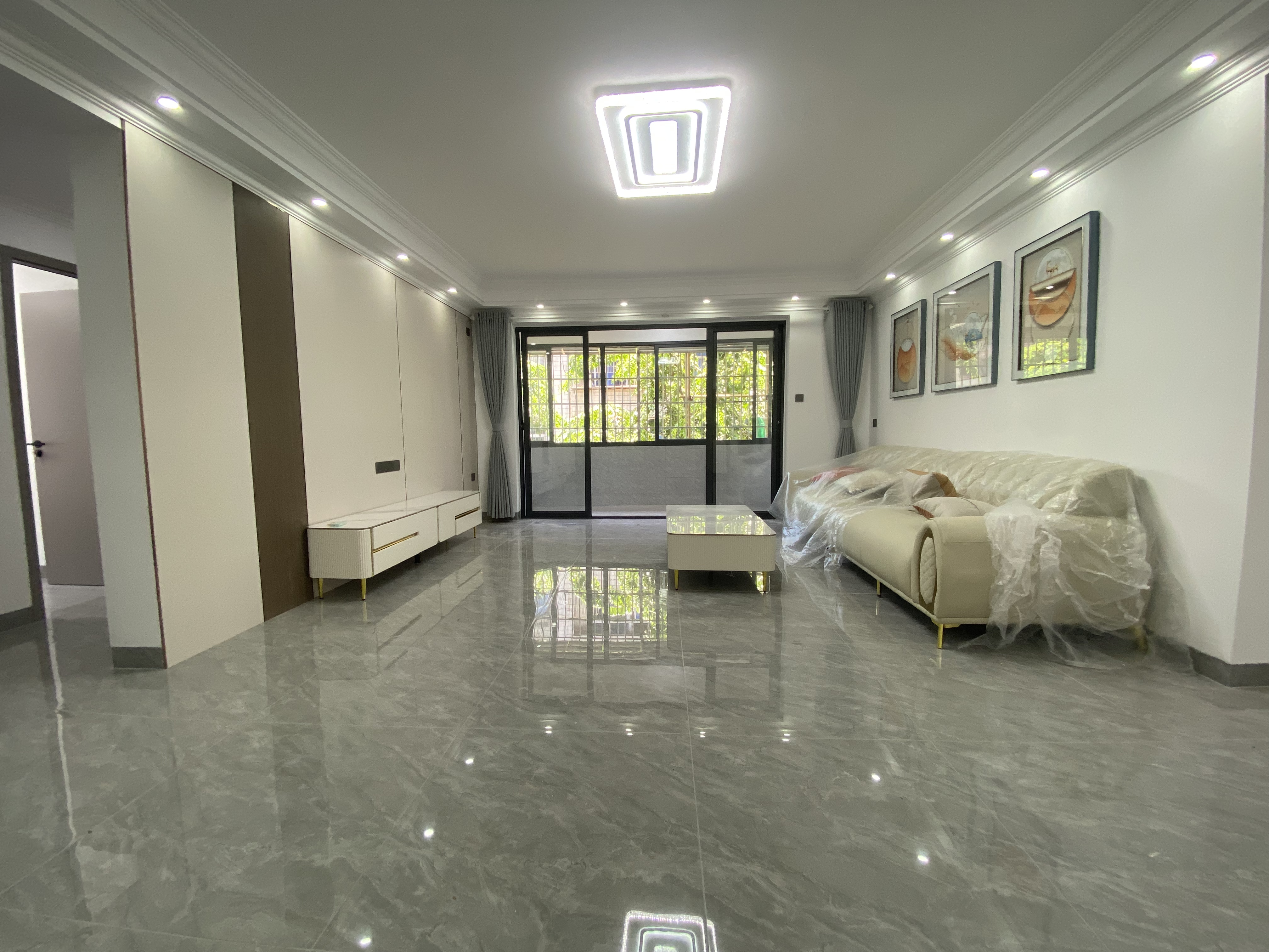 圣云大厦 4室2厅2卫 105.0万 圣云大厦 4室2厅2卫 105.0万户型图