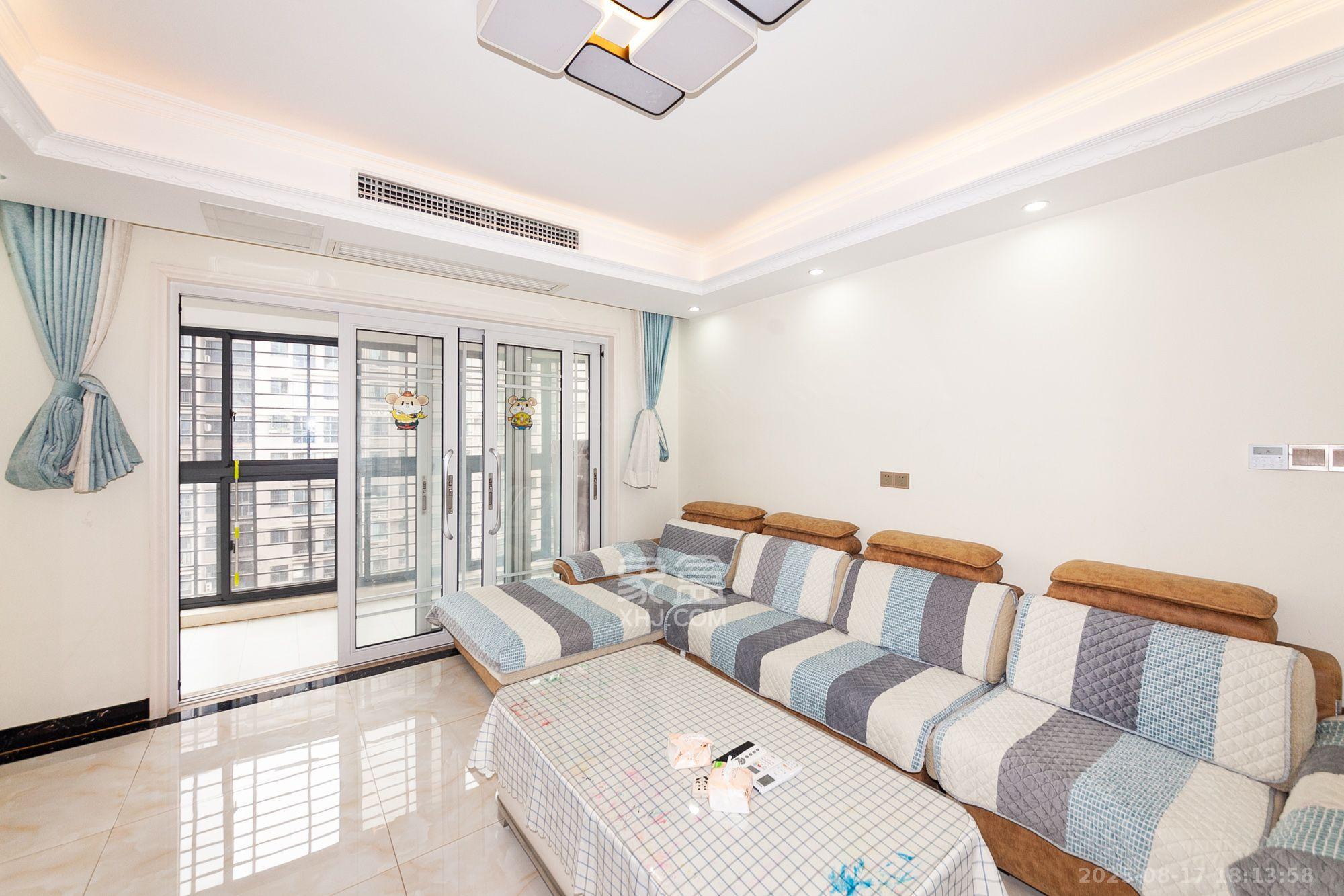 名家翡翠花园  4室2厅2卫    3000.0元/月 名家翡翠花园  4室2厅2卫    3000.0元/月室内图