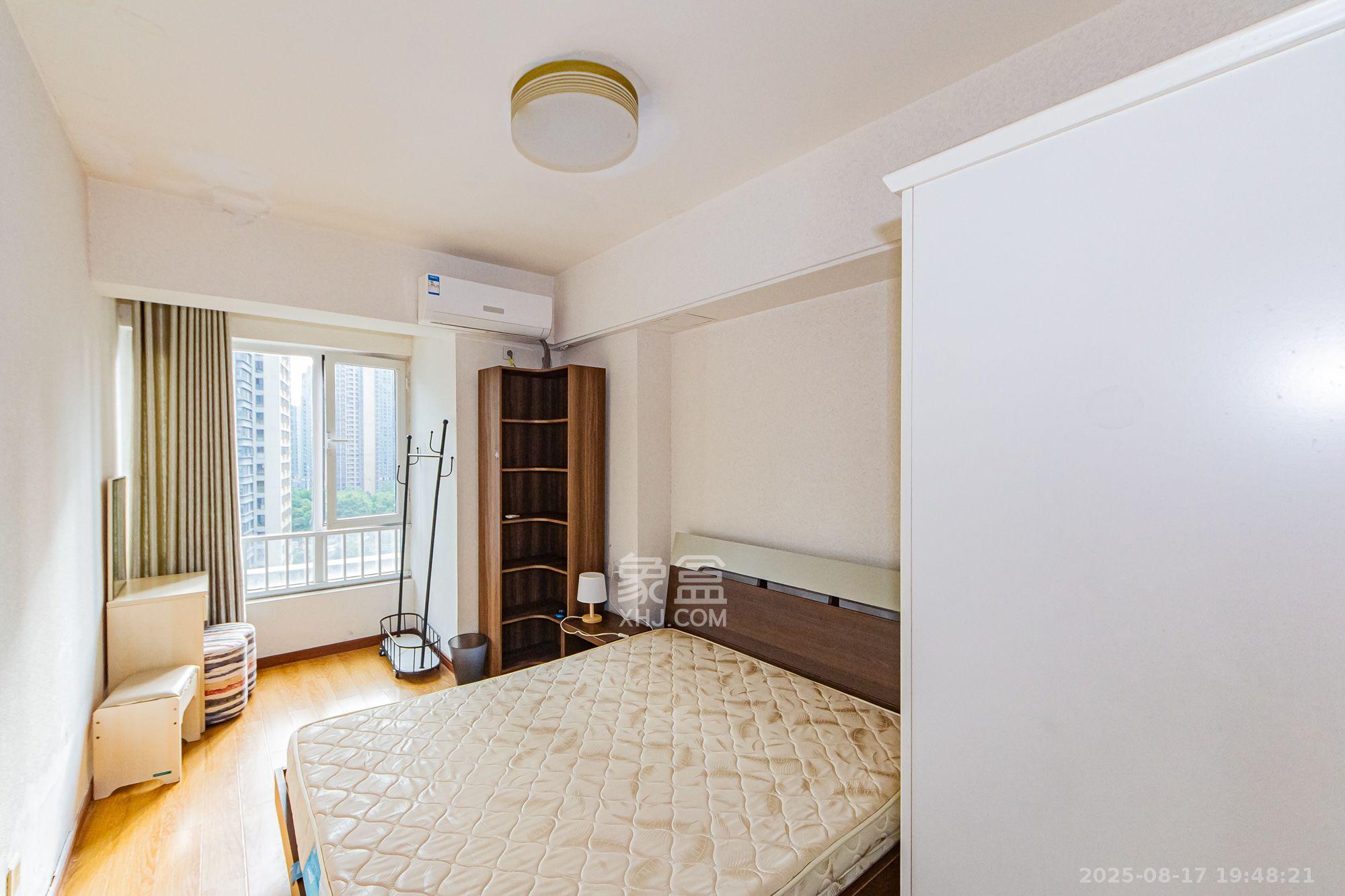 北辰三角洲E3区 1室1厅1卫 2300.0元/月 北辰三角洲E3区 1室1厅1卫 2300.0元/月室内图