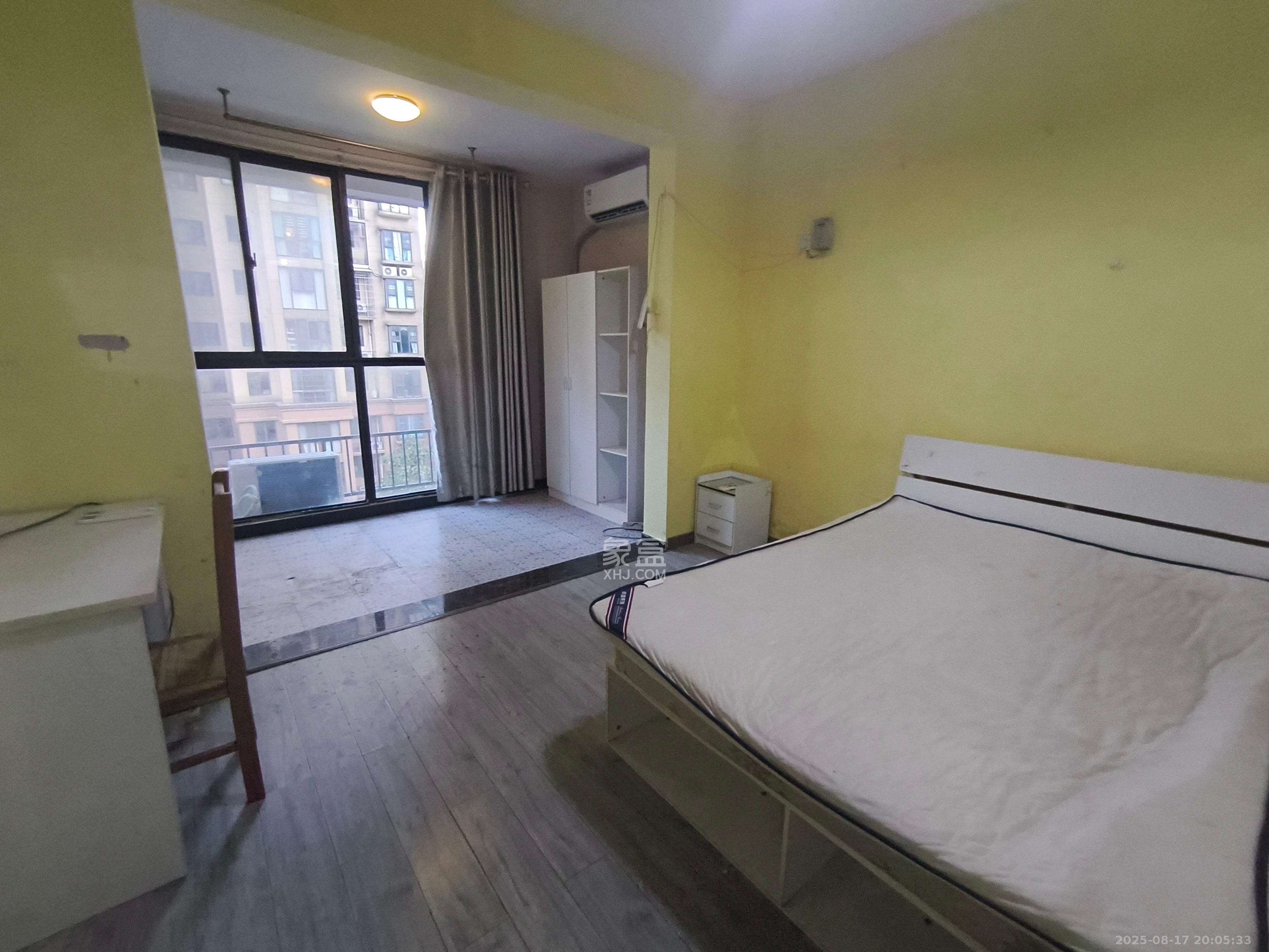 大鸿杰座  3室1厅1卫    3000.0元/月室内图