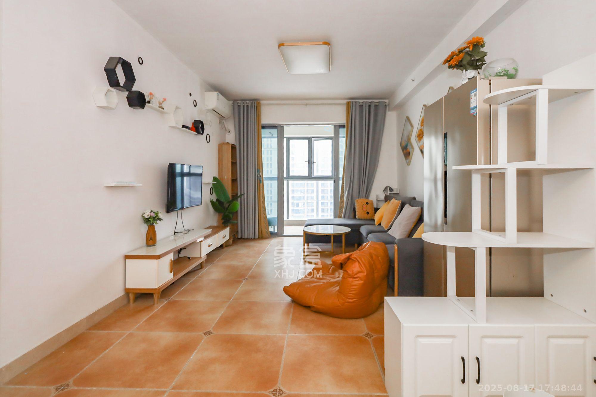 保利天禧D区 3室2厅1卫 2800.0元/月 保利天禧D区 3室2厅1卫 2800.0元/月室内图