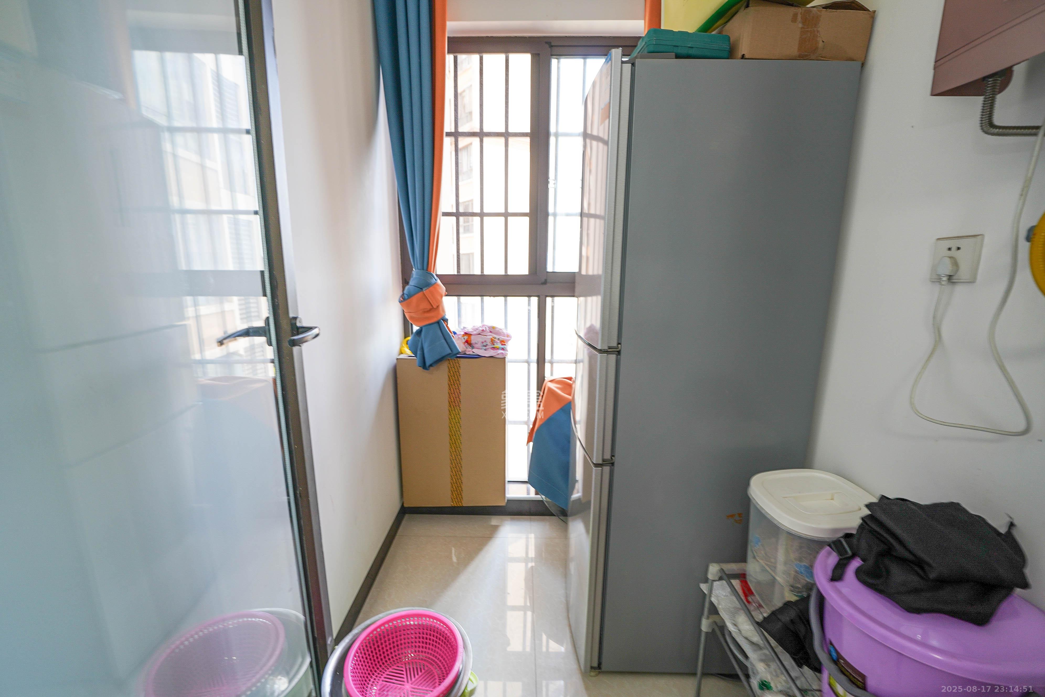 佳兆业水岸新都  2室2厅1卫   38.00万阳台
