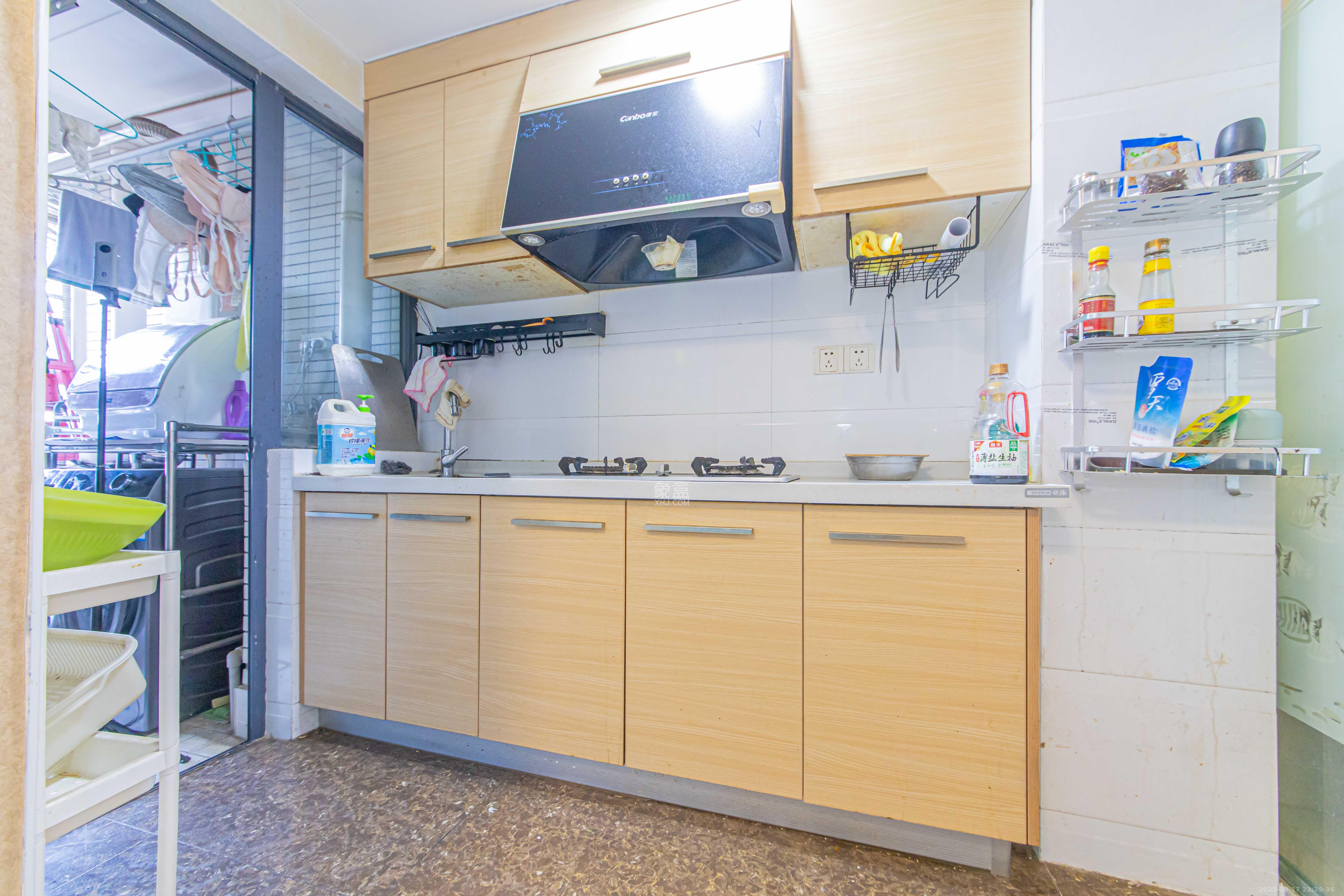 中信文化广场(中信新城二期)  2室2厅1卫    35.0万 中信文化广场(中信新城二期)  2室2厅1卫    35.0万厨房