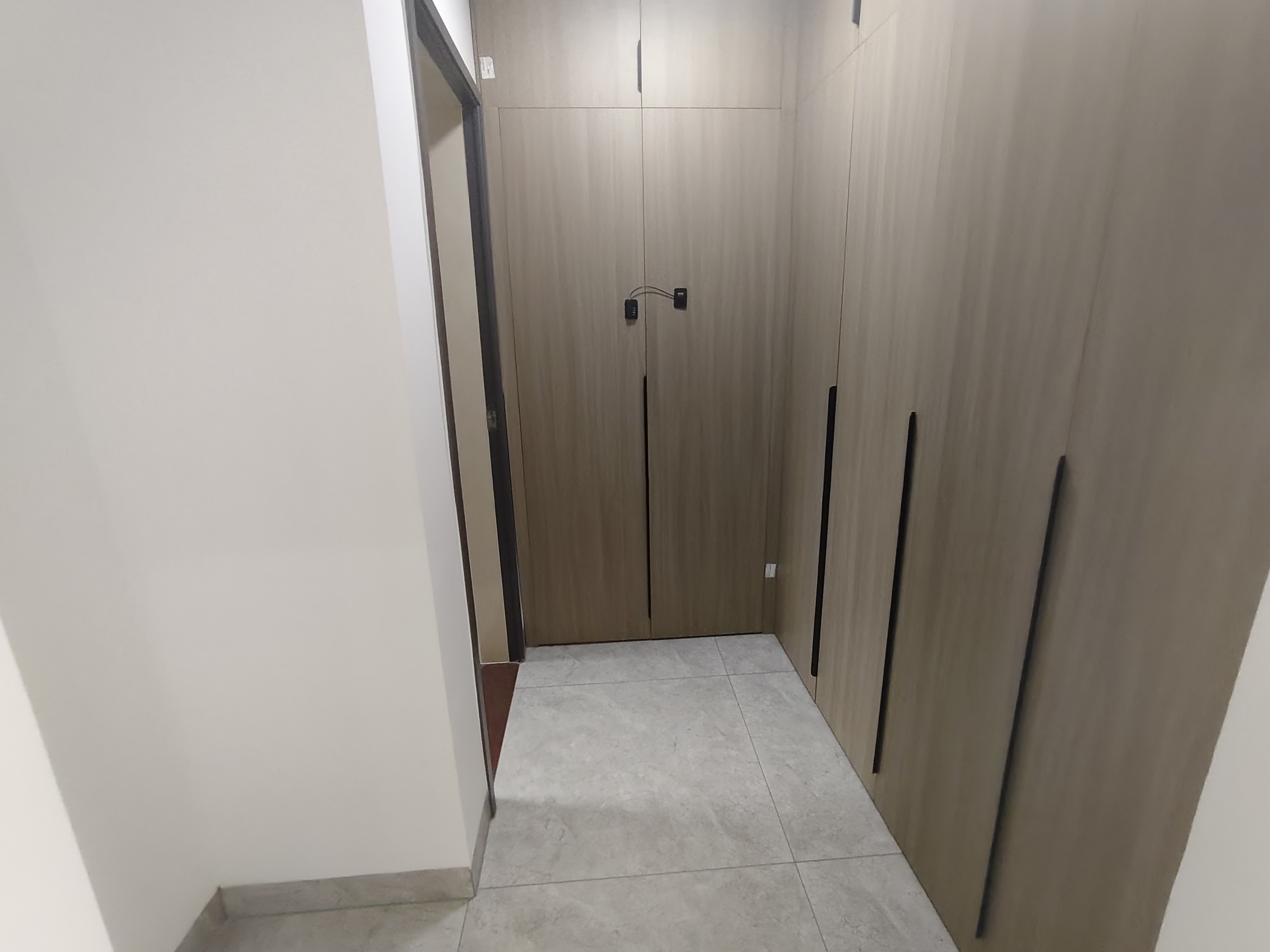 翡翠水城（住宅）  3室2厅2卫   2500.00元/月室内图